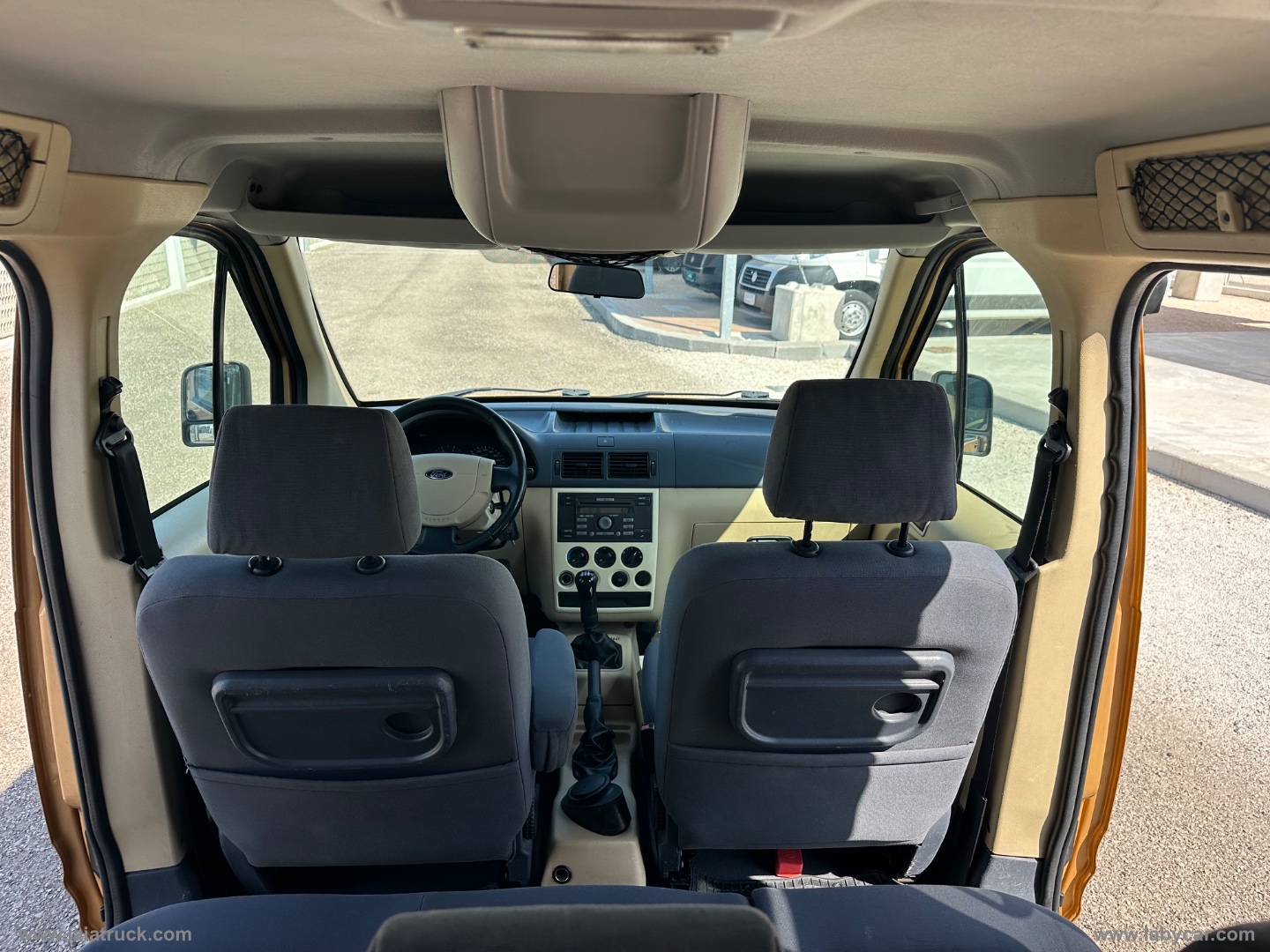 Tourneo CONNECT 200S 1.8 TDCi/110CV 5 POSTI - immagine 16