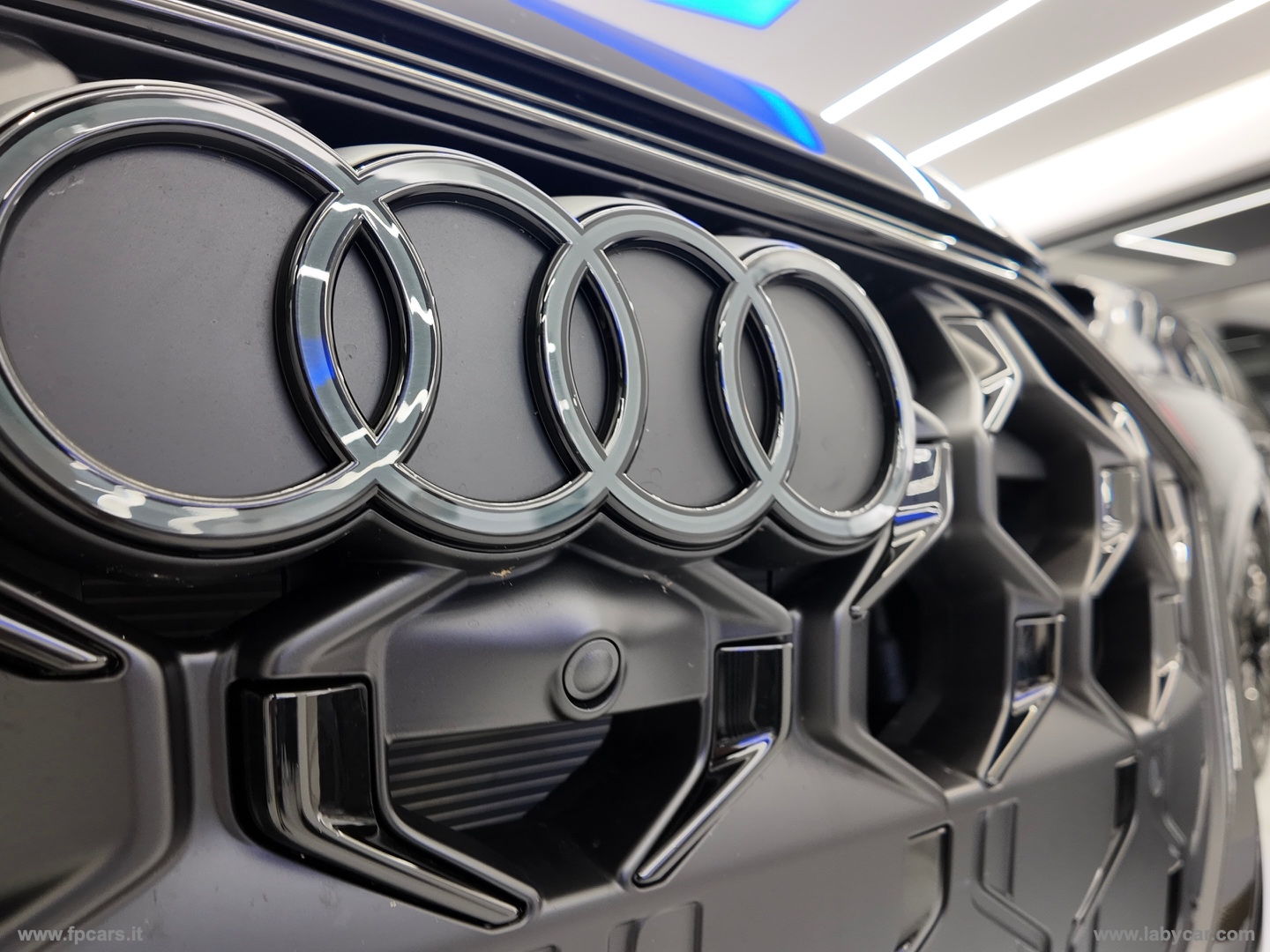Q5 SPB TDi S tronic quattro S line ed. TETTO APRIB. - immagine 16