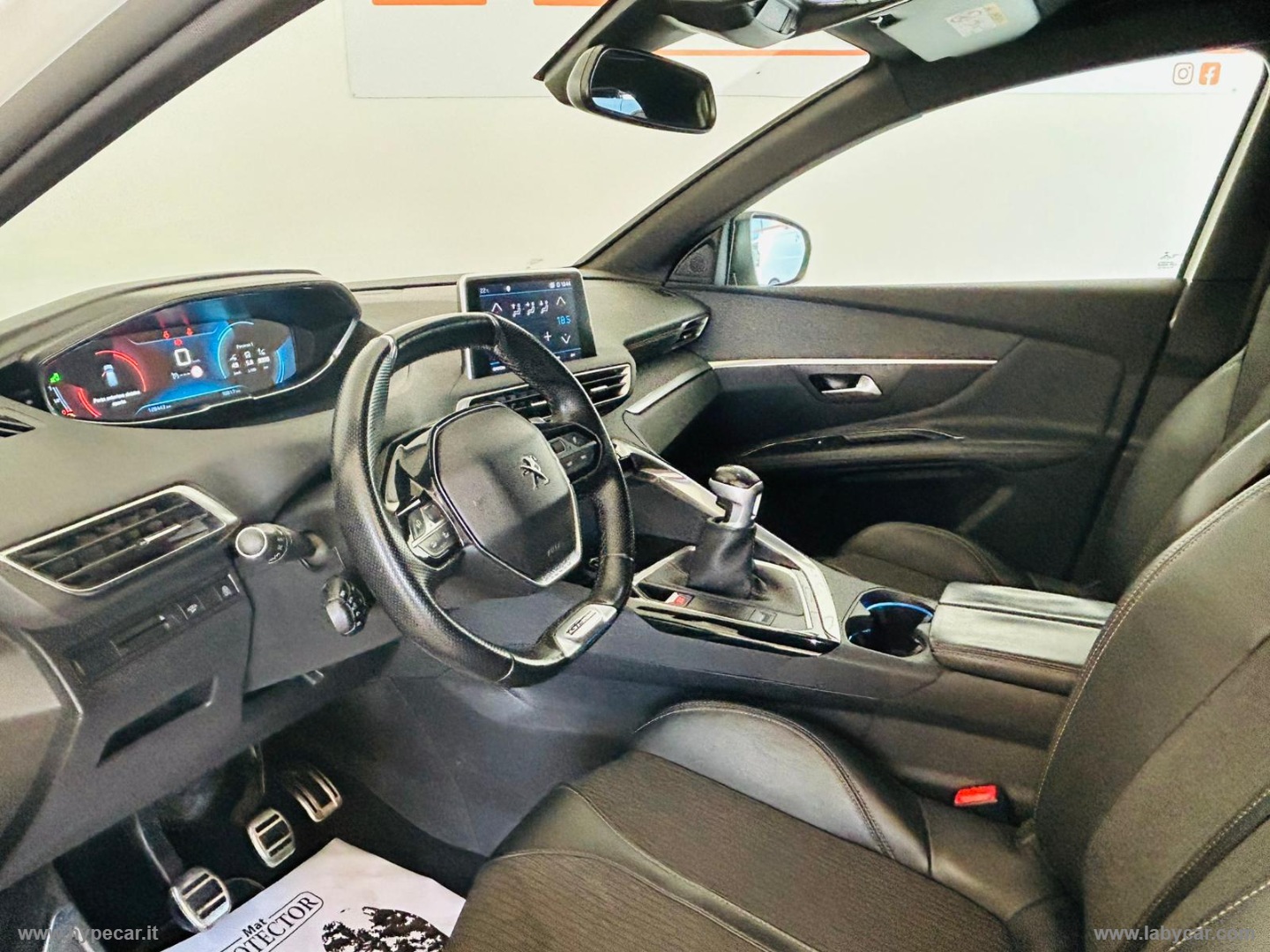 3008 BlueHDi 120 S&S GT Line - immagine 16