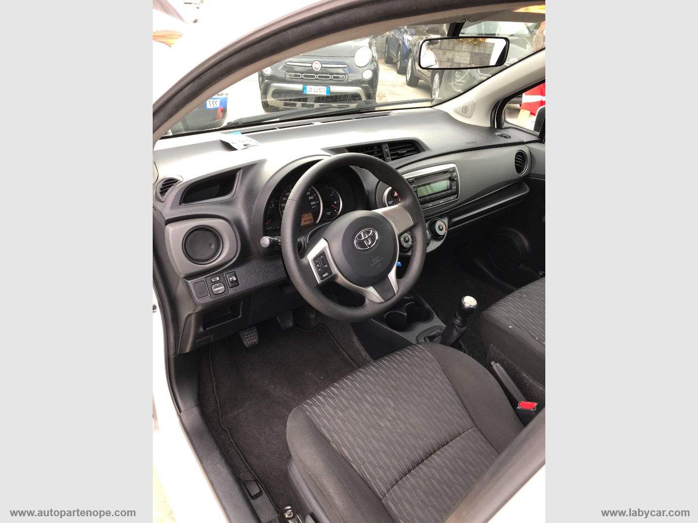 Yaris 1.0 5p. Active - immagine 16