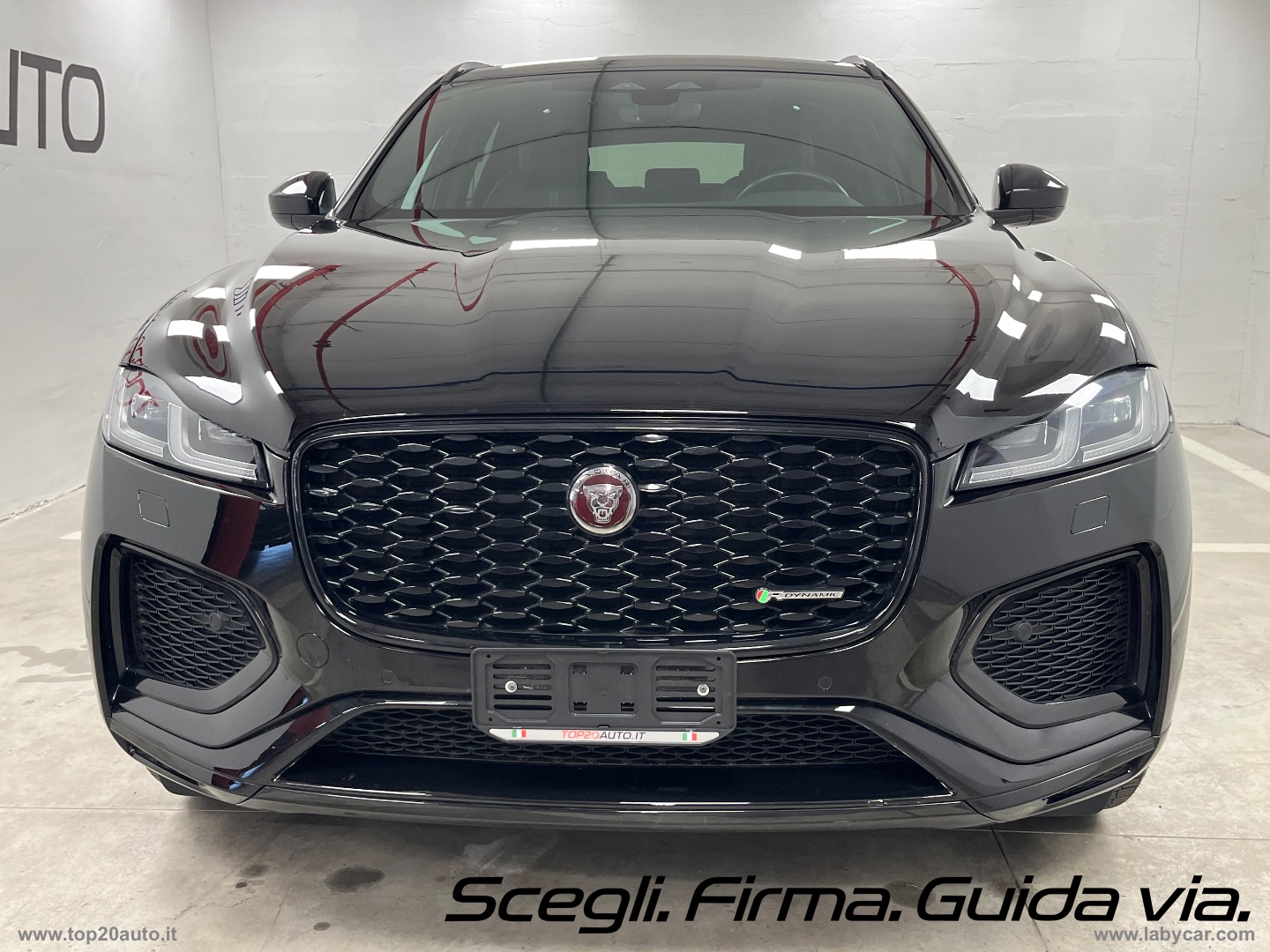F-Pace 2.0 250 CV AWD aut. R-Dyn. Black EDITION - immagine 16