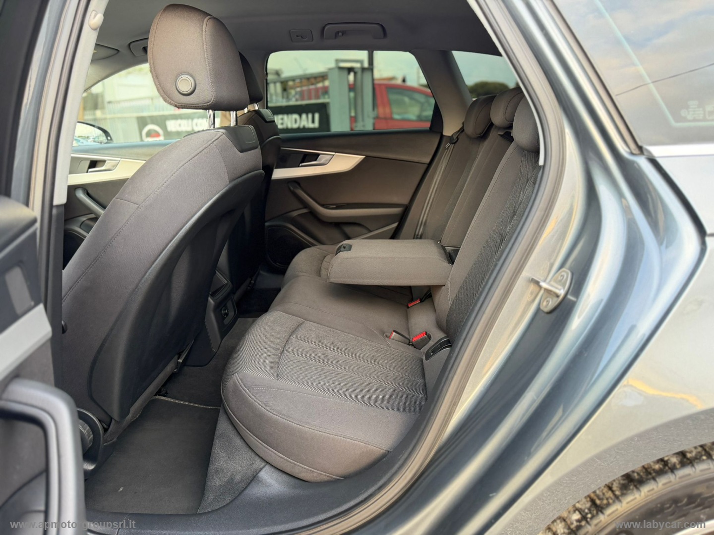 A4 Avant 2.0 TDI 150CV ULTRA S TRONIC BUSINESS SPORT - immagine 16