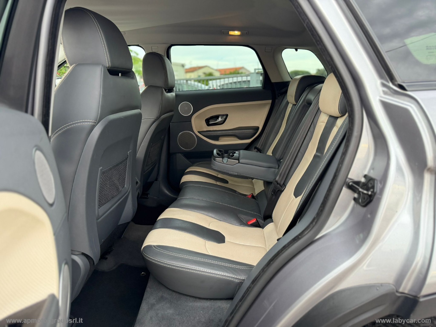RR Evoque 2.2 TD4 150CV HSE Dynamic - immagine 16