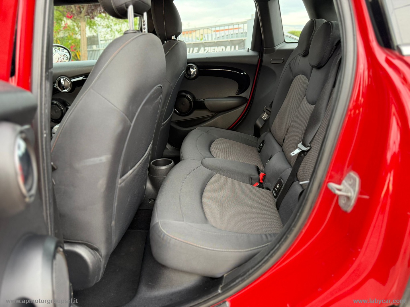 Mini Cooper D Business XL - immagine 16