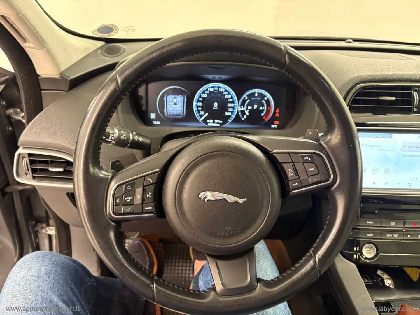 F-Pace 2.0 D 180 CV AWD aut. Prestige - immagine 16