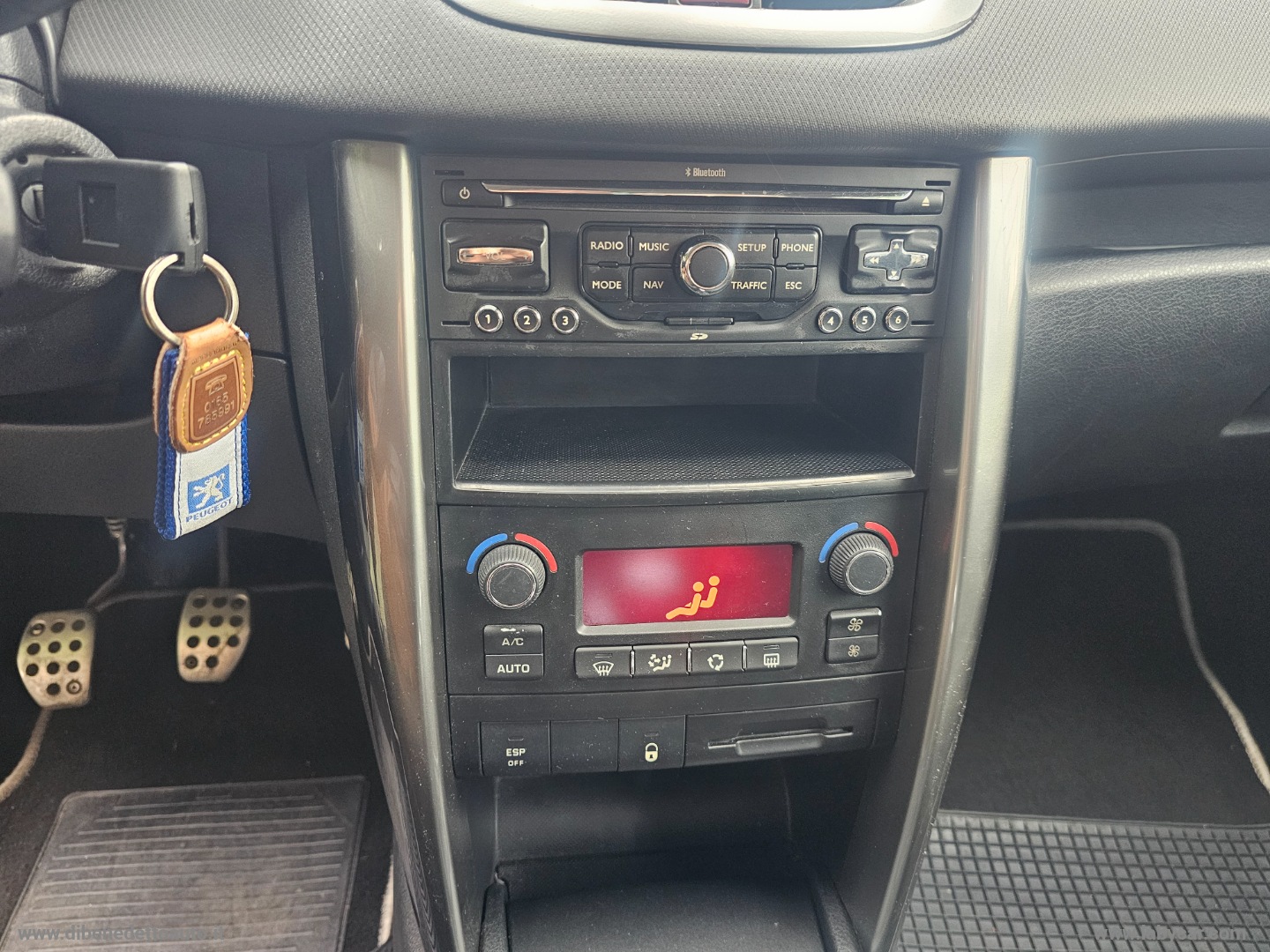 207 1.6 8V HDi 112 CV CC Tecno - immagine 16