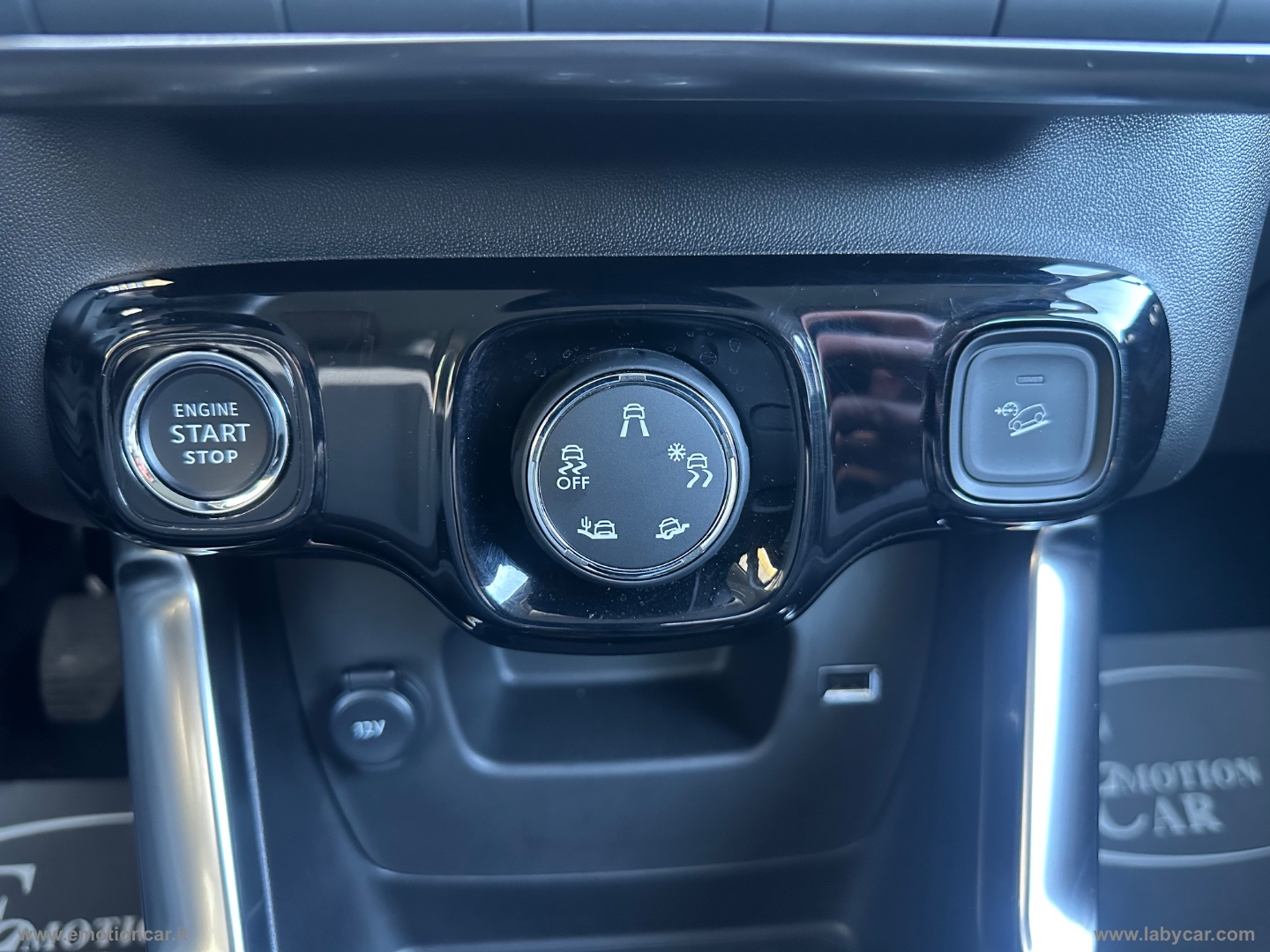 C3 Aircross PureTech 110 S&S SHINE - 2024 - immagine 16