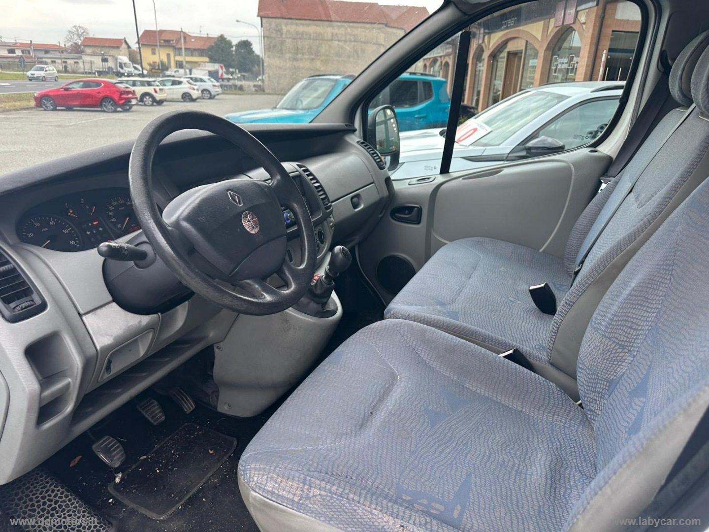 Trafic T27 1.9dCi/100PC-TN Combi Confort OCCASIONE - immagine 16