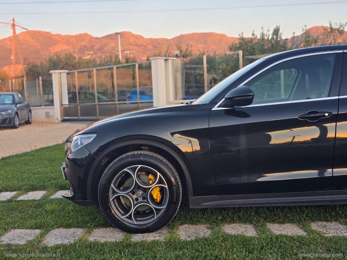 Stelvio 2.2 T.diesel 210 CV AT8 Q4 Exec. - immagine 16