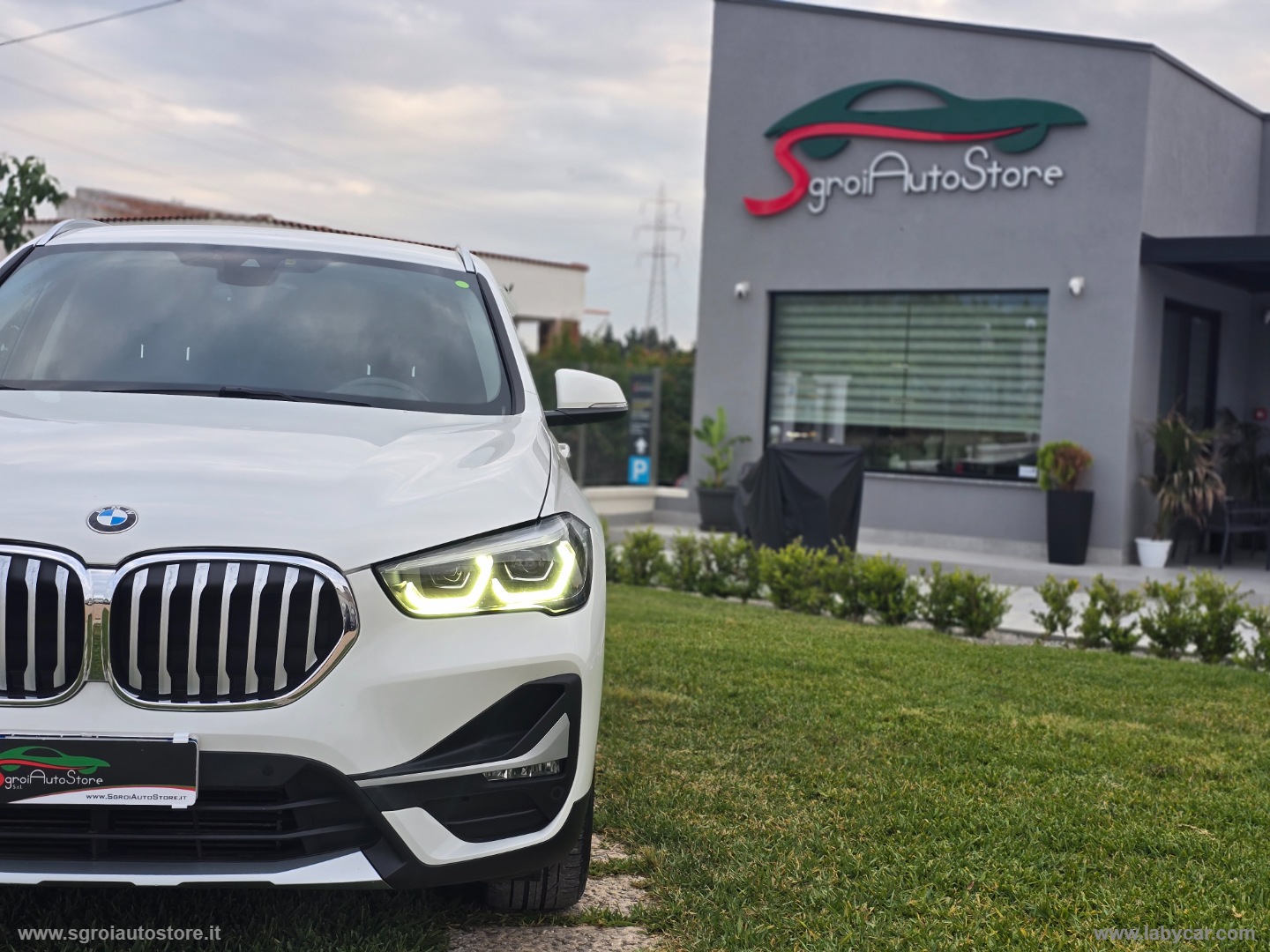 X1 xDrive18d xLine Plus - immagine 16
