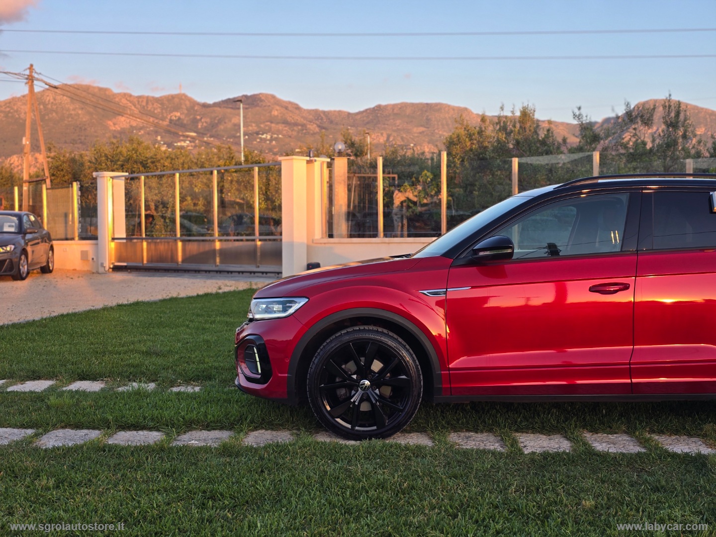 T-Roc 2.0 TDI SCR R-Line - immagine 16