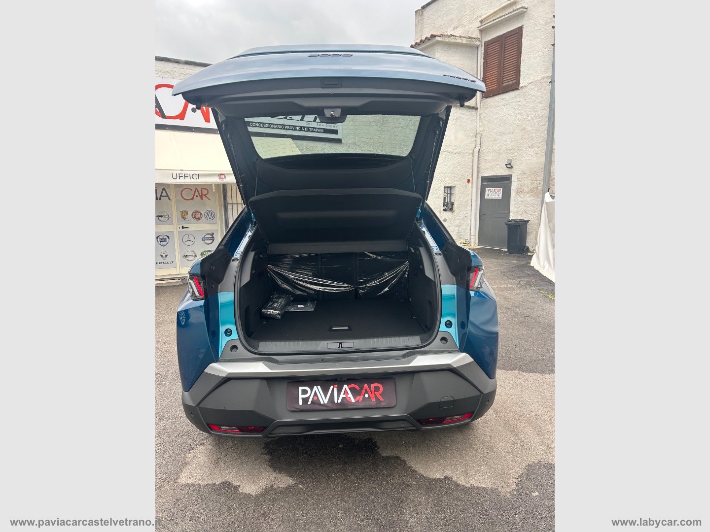 3008 Hybrid 145 e-DCS6 Allure KM/0 - immagine 16