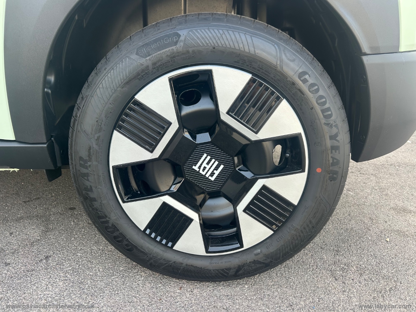 Grande Panda 1.2 Hybrid 110 S&S La Prima KM/0 - immagine 16