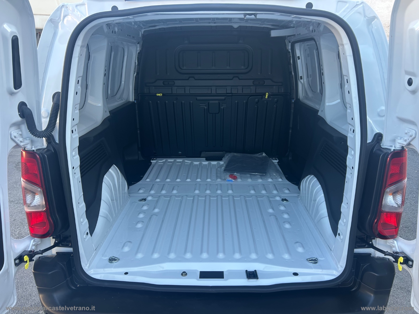 DOBLÒ 1.5 BlueHdi 100CV PC-TN Van KM/0 - immagine 16