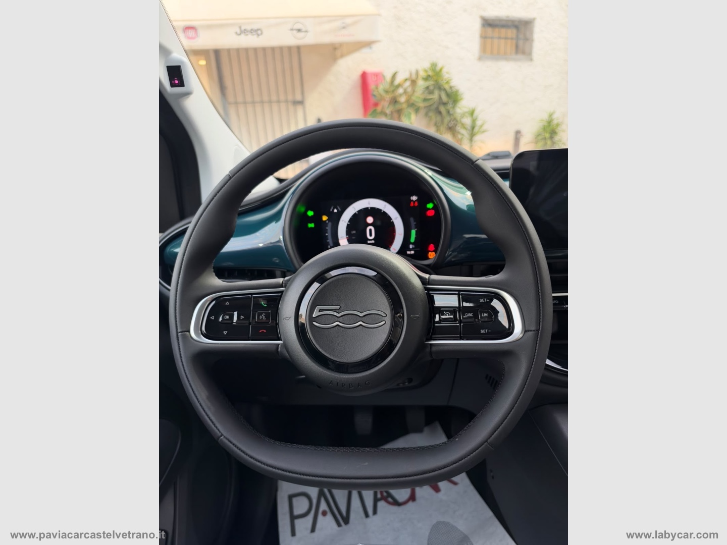 500 Berlina Hybrid Icon KM/0 - immagine 16