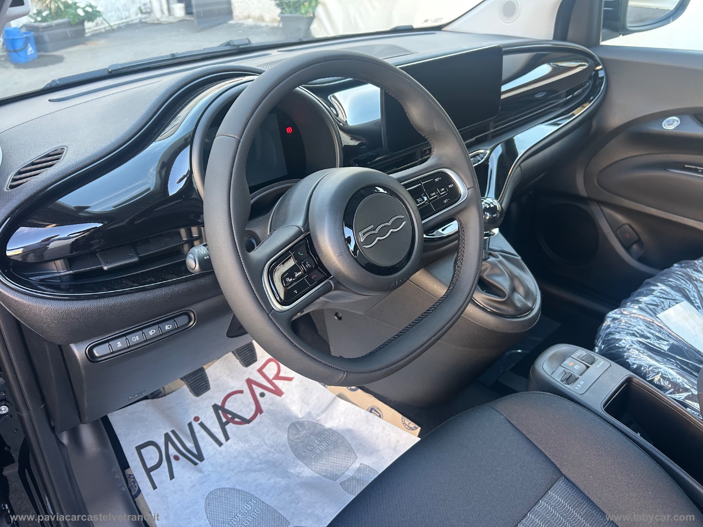 500 Berlina Hybrid La Prima KM/0 - immagine 16