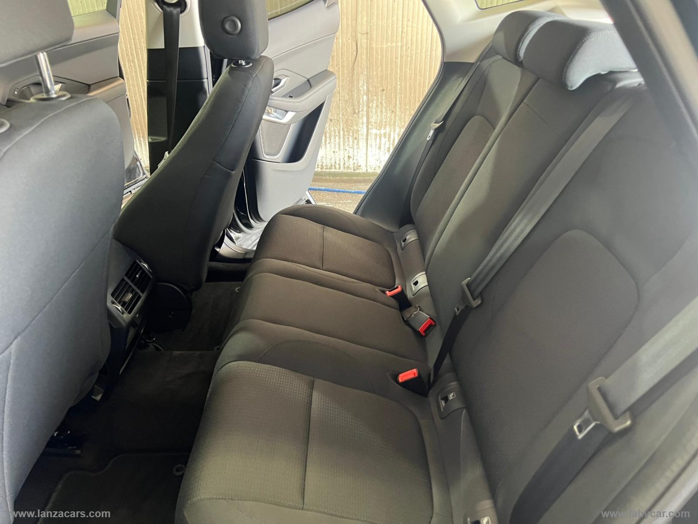 E-Pace 2.0D I4 163 CV - immagine 16