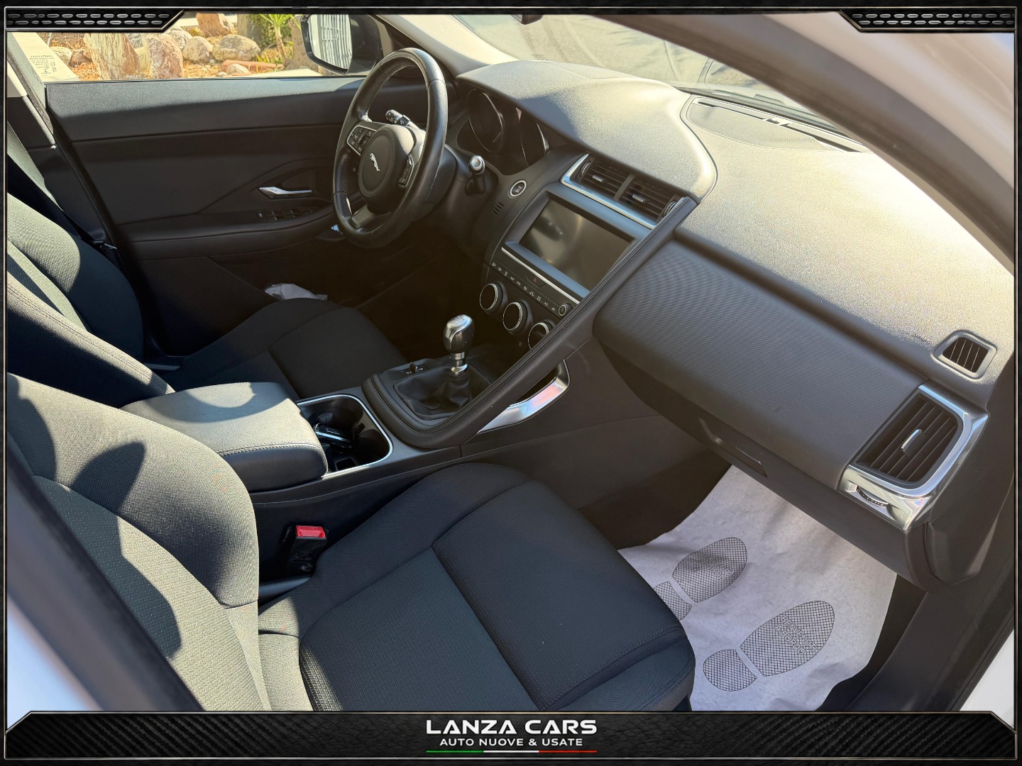 E-Pace 2.0D 150CV - immagine 16