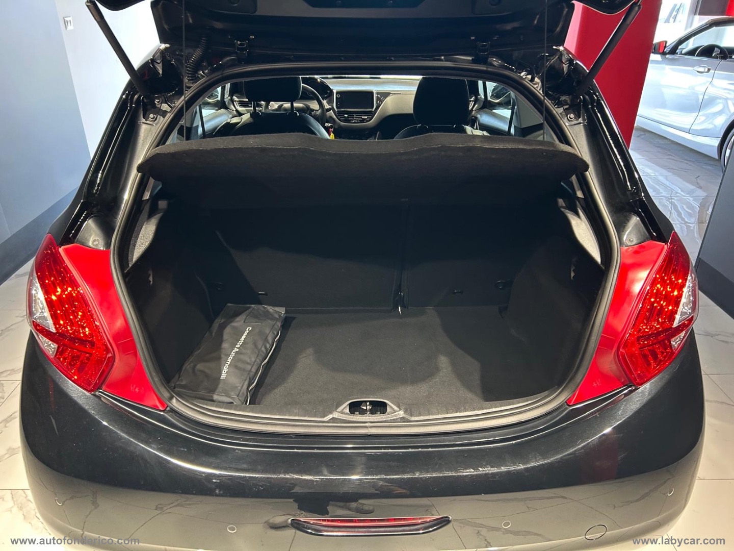 208 1.6 e-HDi 92 CV 3p. Allure - immagine 16