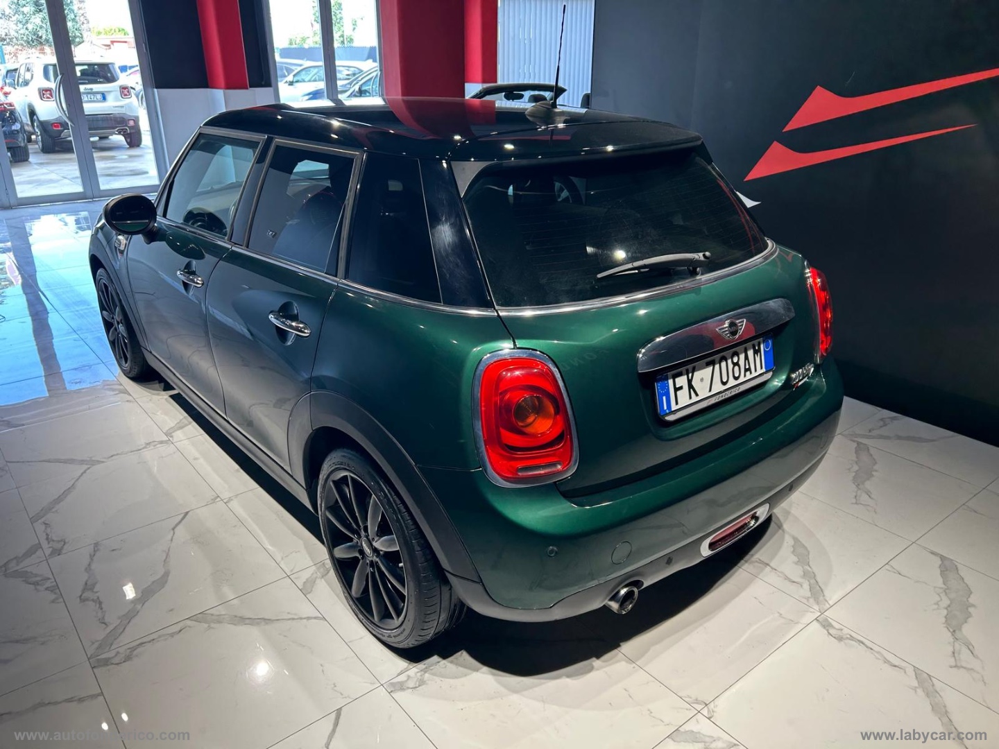 Mini Cooper D 5 porte - immagine 16