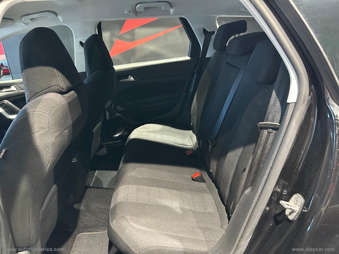 308 BlueHDi 120 S&S SW Business - immagine 16