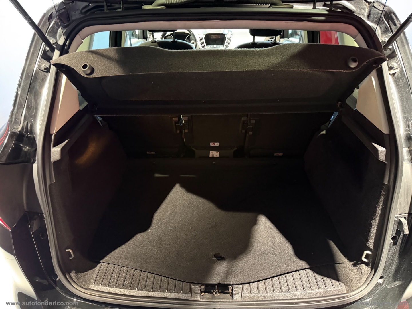 C-Max 1.6 120 CV GPL Titanium - immagine 16