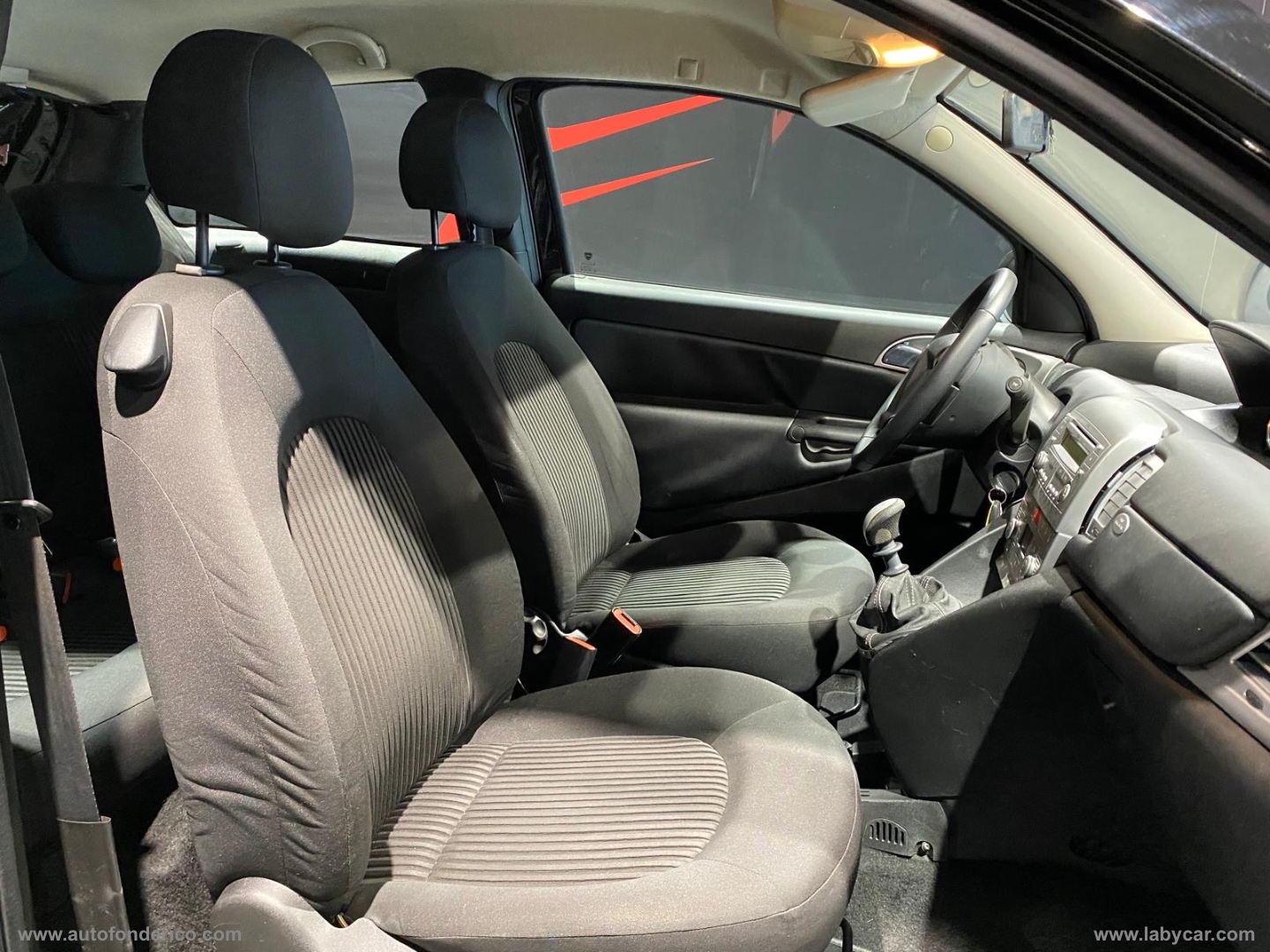 Ypsilon 1.2 69 CV Elle - immagine 16