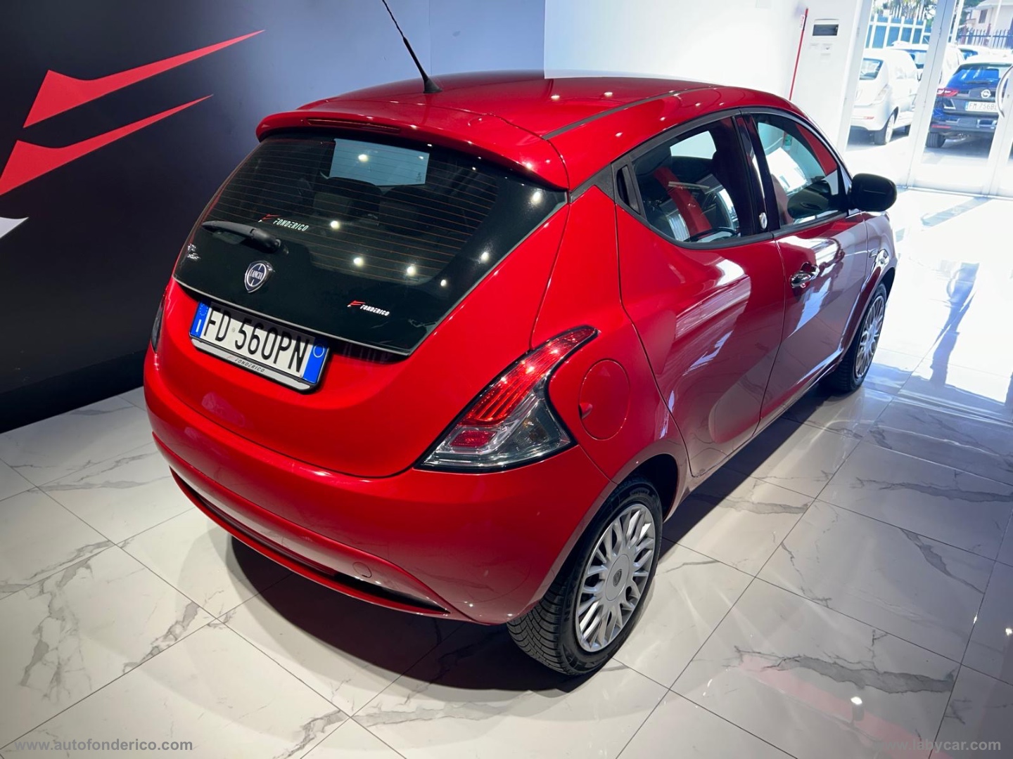 Ypsilon 1.2 69 CV 5p. GPL Ecochic Gold - immagine 16