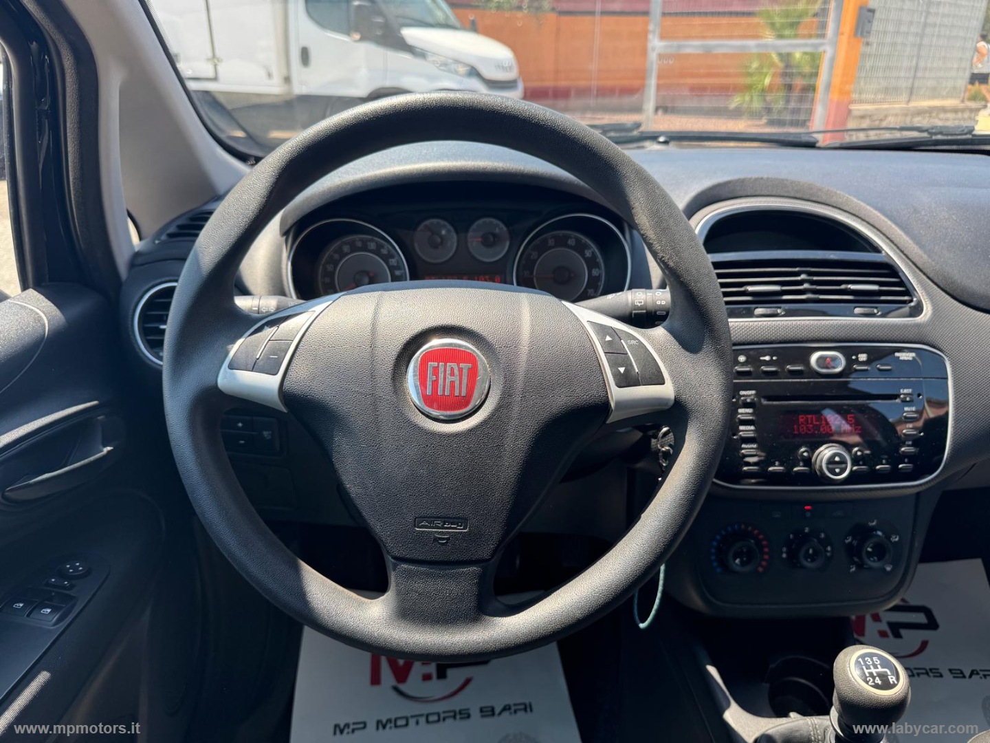 PUNTO STREET 1.2 69CV - immagine 16
