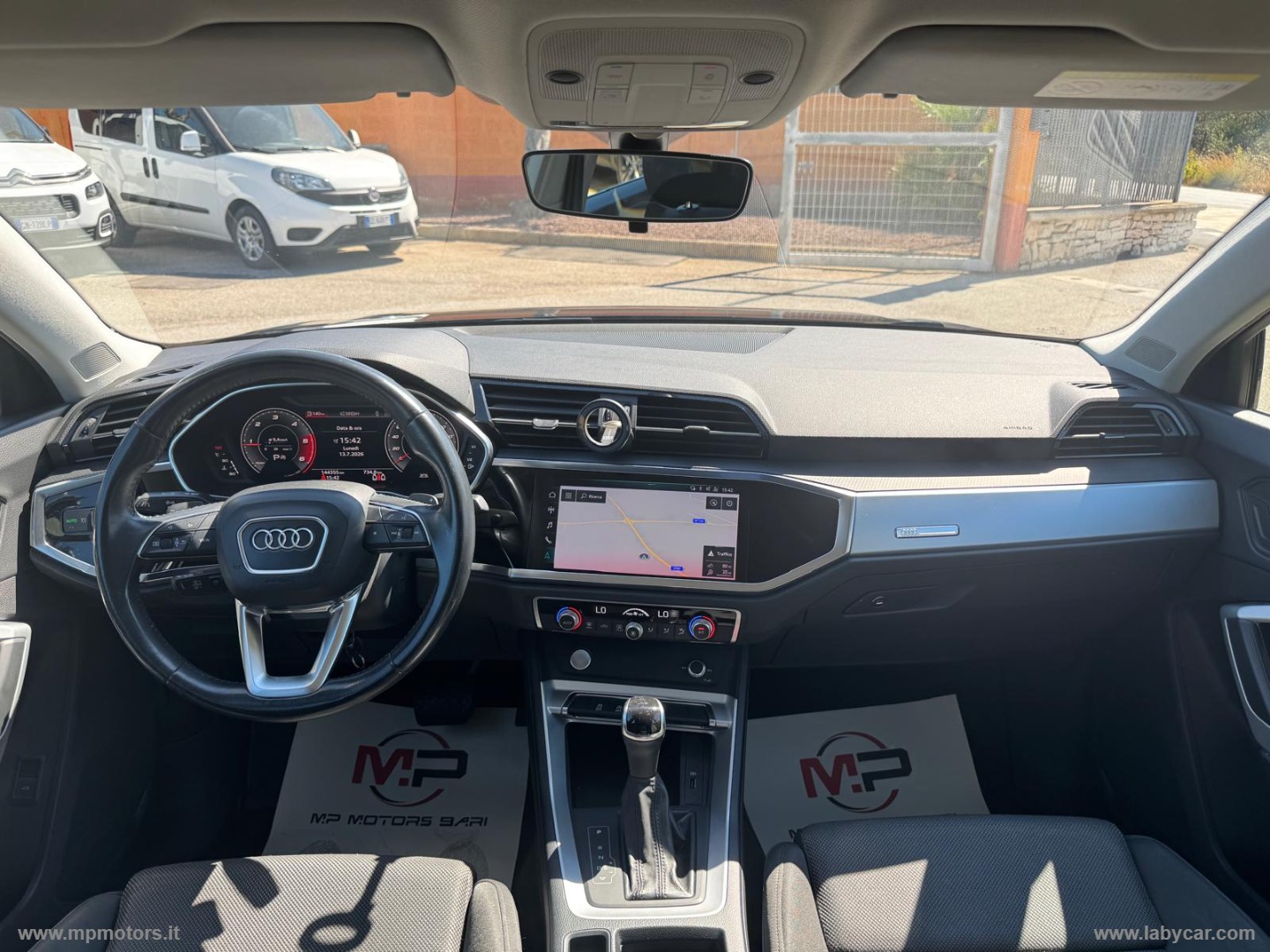 Q3 S-LINE 2.0 TDI 150CV S TRONIC AUTOMATICA - immagine 16