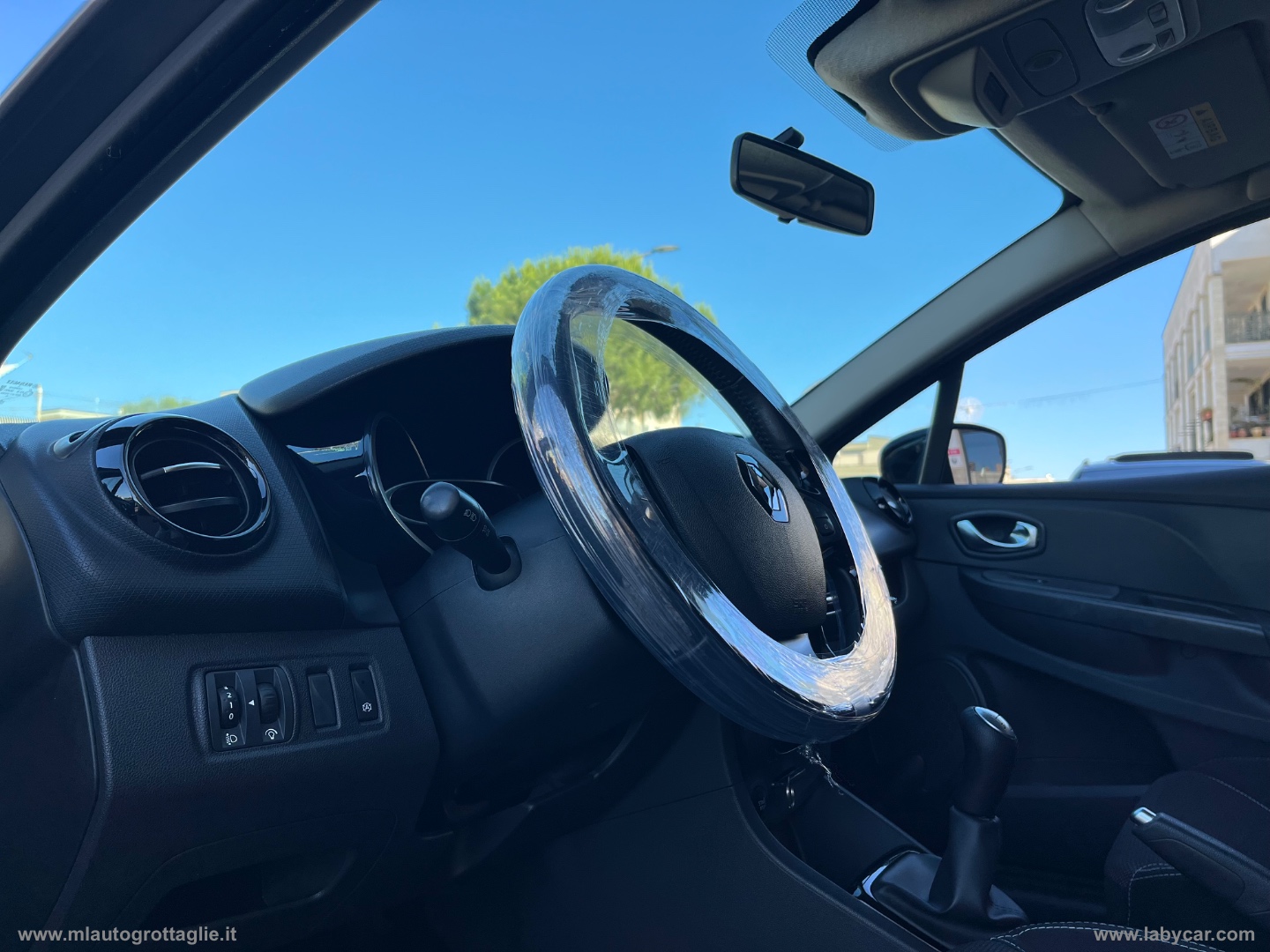 Clio Sporter dCi 8V 75 CV S&S Energy Zen - immagine 16