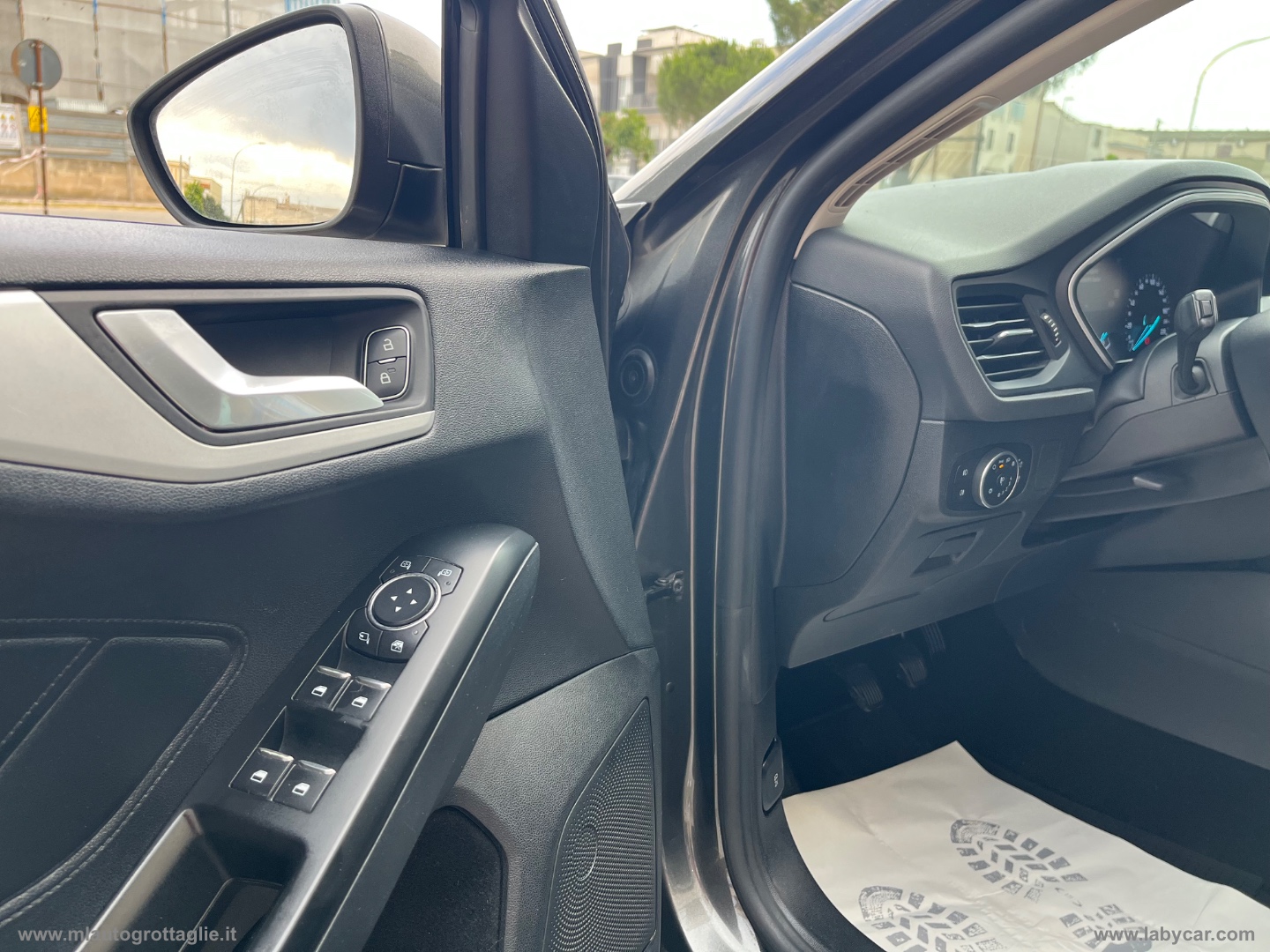Focus 1.5 EcoBlue 95CV SW Business - immagine 16