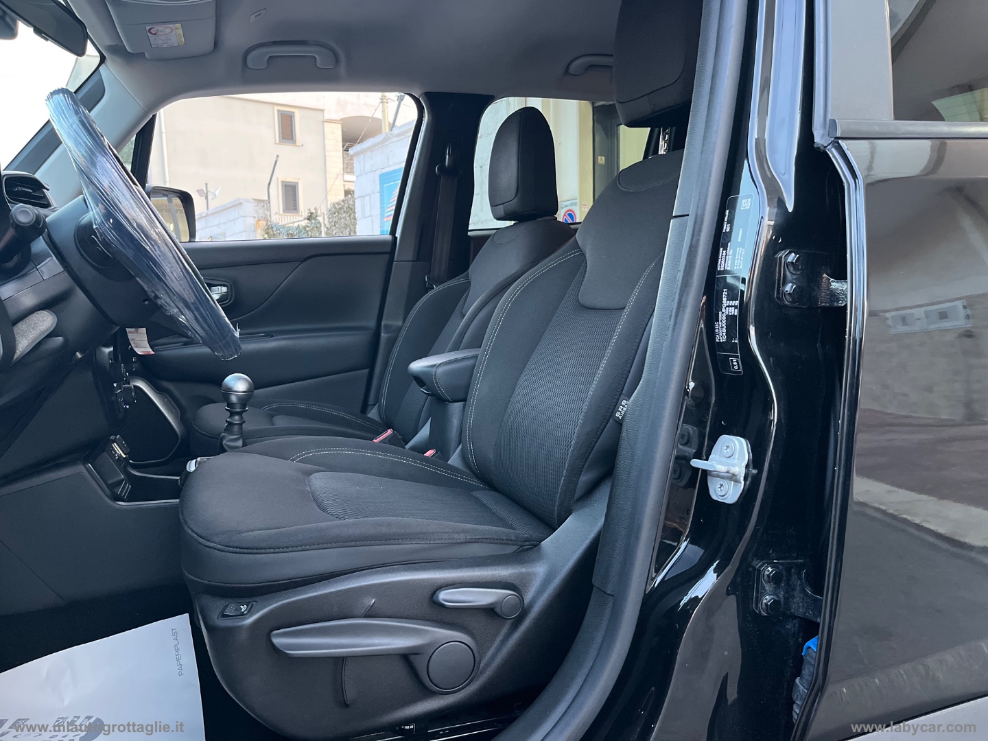 Renegade 1.6 Mjt 120CV Limited - immagine 16