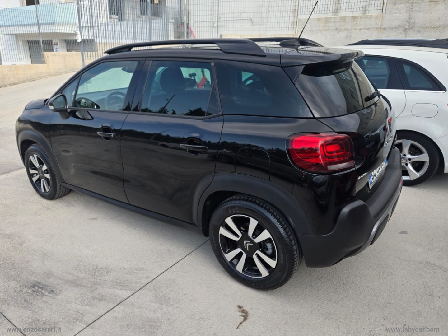 C3 Aircross BlueHDi 120 S&S EAT6 Shine 2020 - immagine 16
