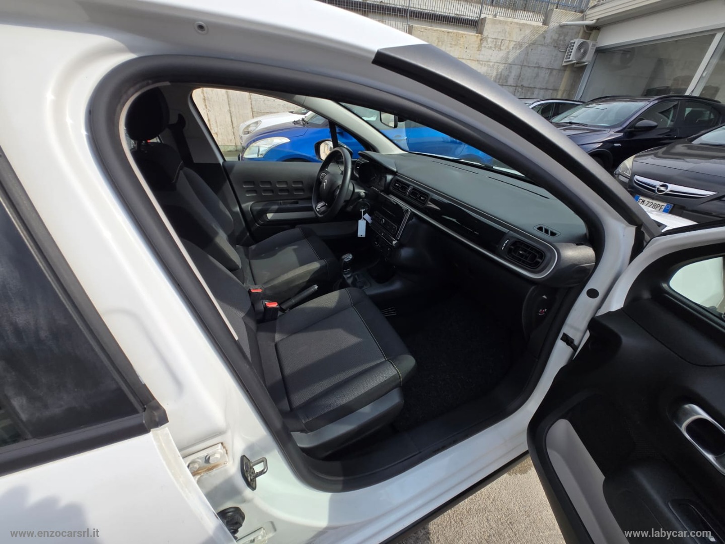 C3 BlueHDi 100 S&S Van Feel - immagine 16