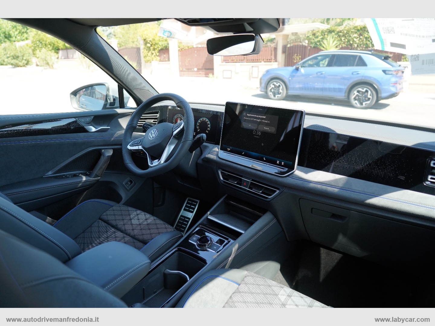 Tiguan 2.0 TDI 150 CV DSG R-Line - immagine 16