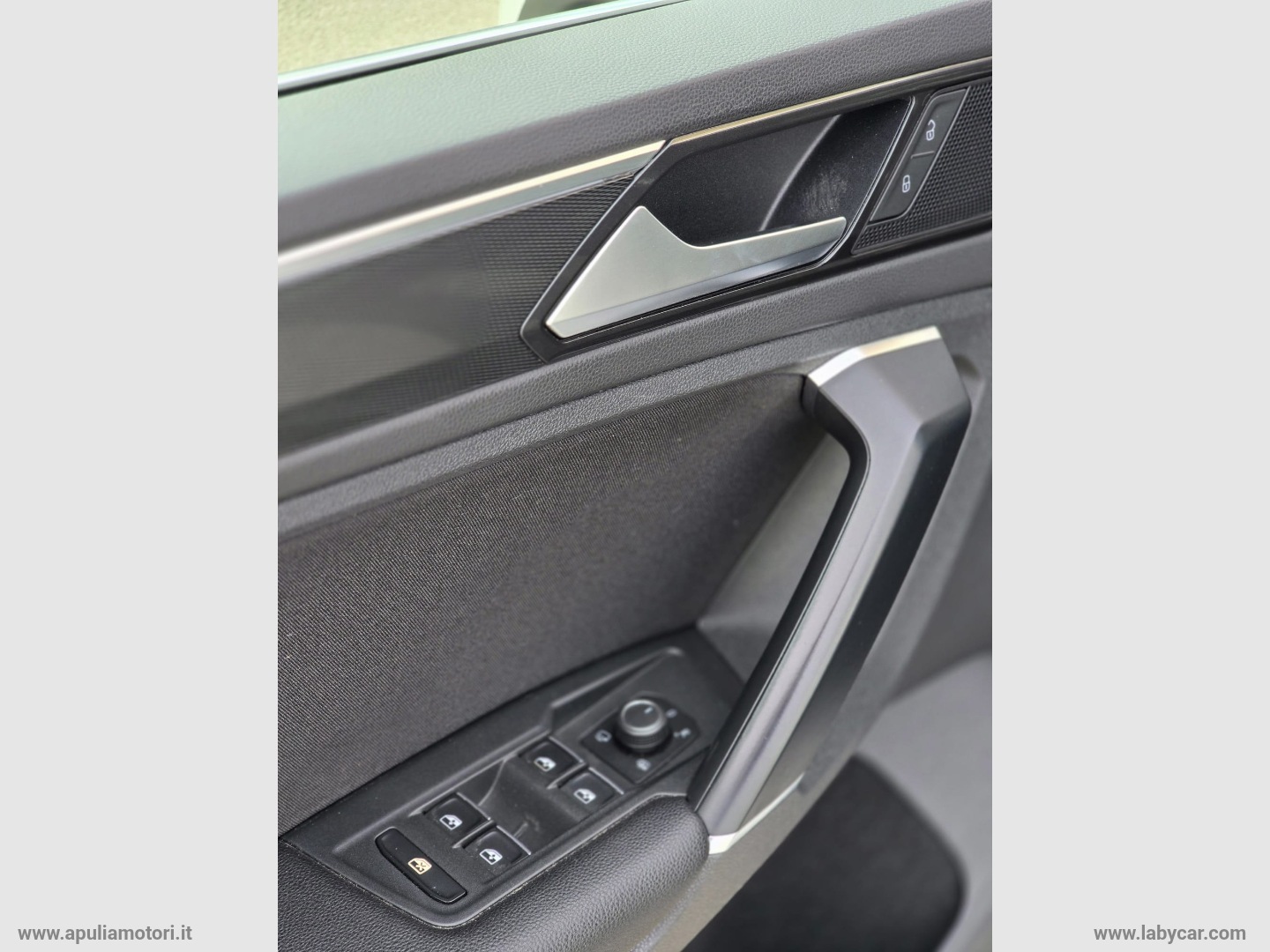 Tiguan 2.0 TDI DSG Business BMT R LINE - immagine 16