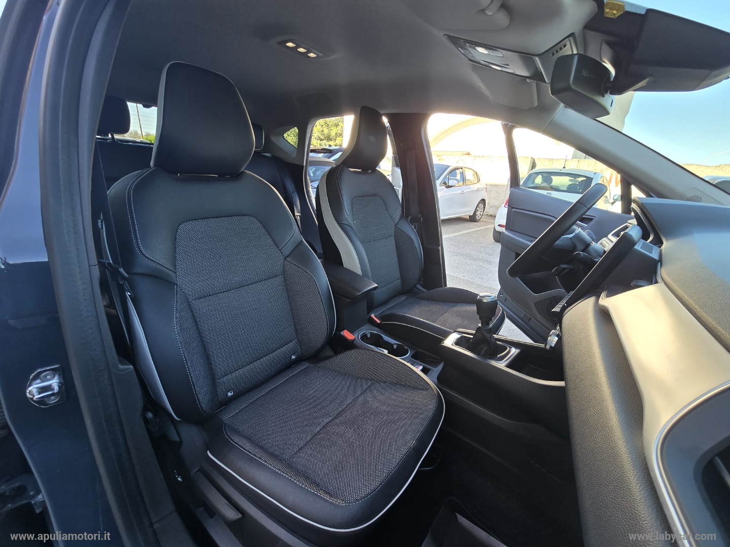 Captur TCe 12V 100 CV GPL FAP Intens - immagine 16