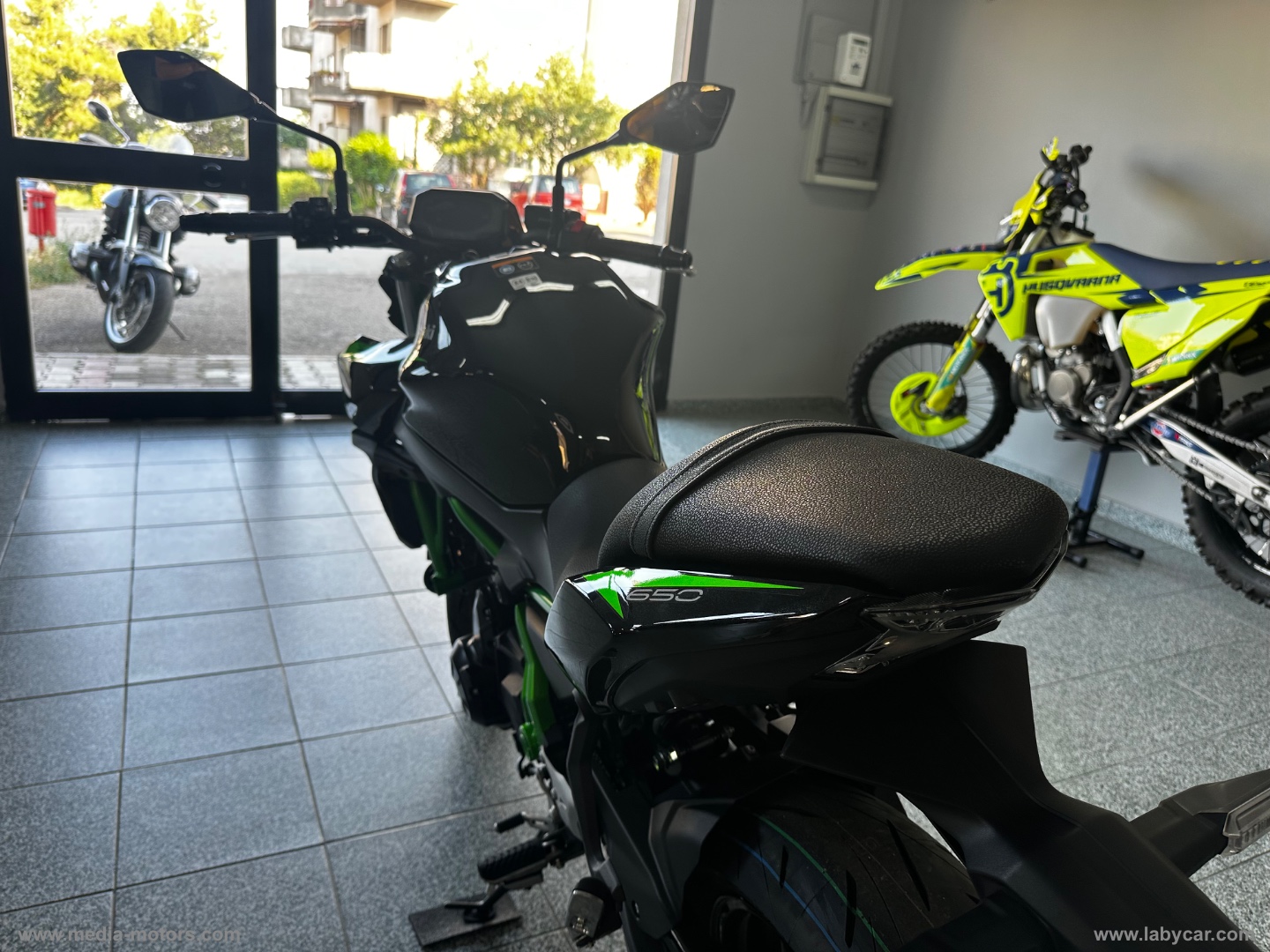 Z 650 Metallic Spark Black / Green - immagine 16