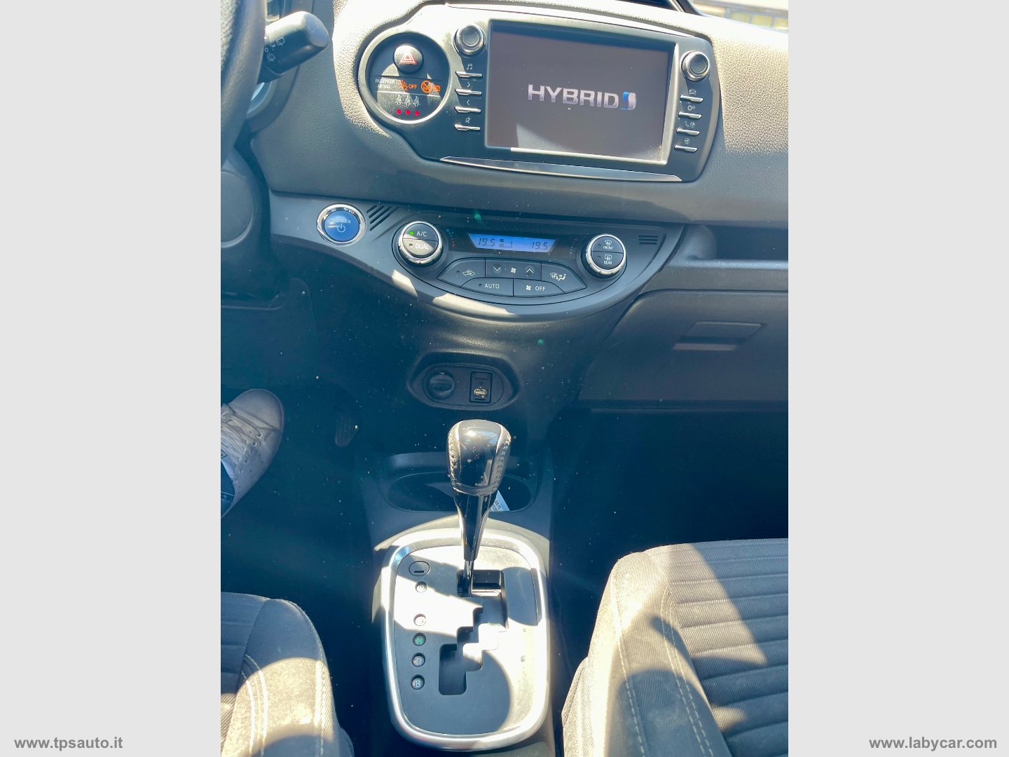 Yaris 1.5 Hybrid 5p. Active - immagine 16