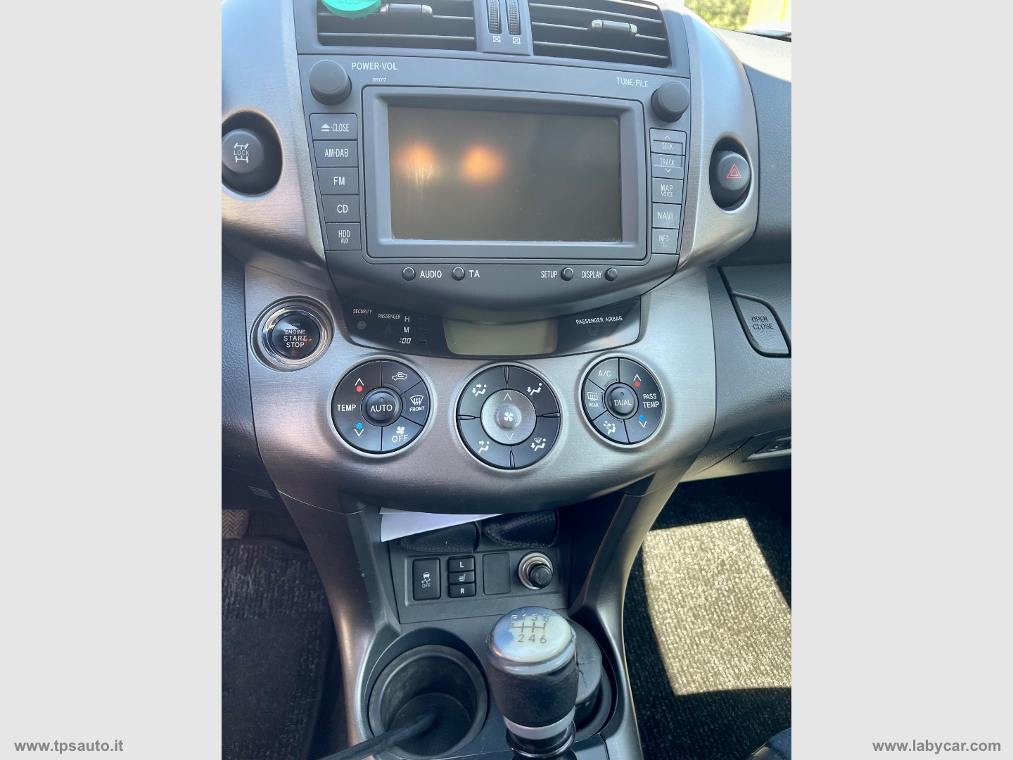 RAV4 Crossover 2.2 D-4D 150 CV Exclusive - immagine 16