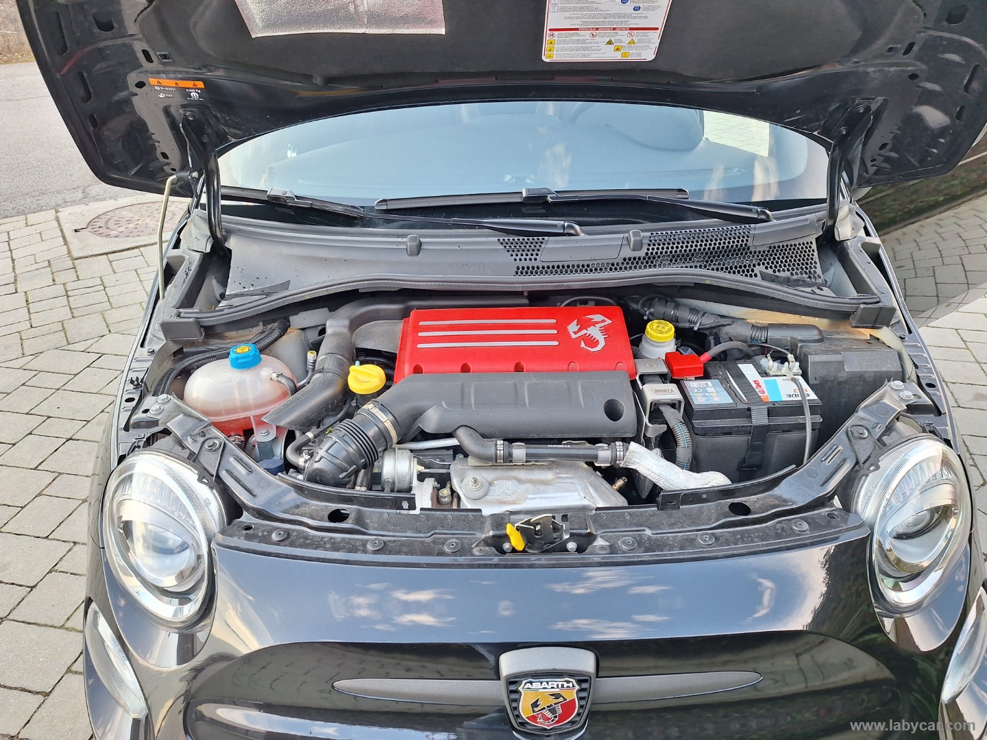 695 1.4 Turbo T-Jet 180 CV SABELT CARBONIO - immagine 16