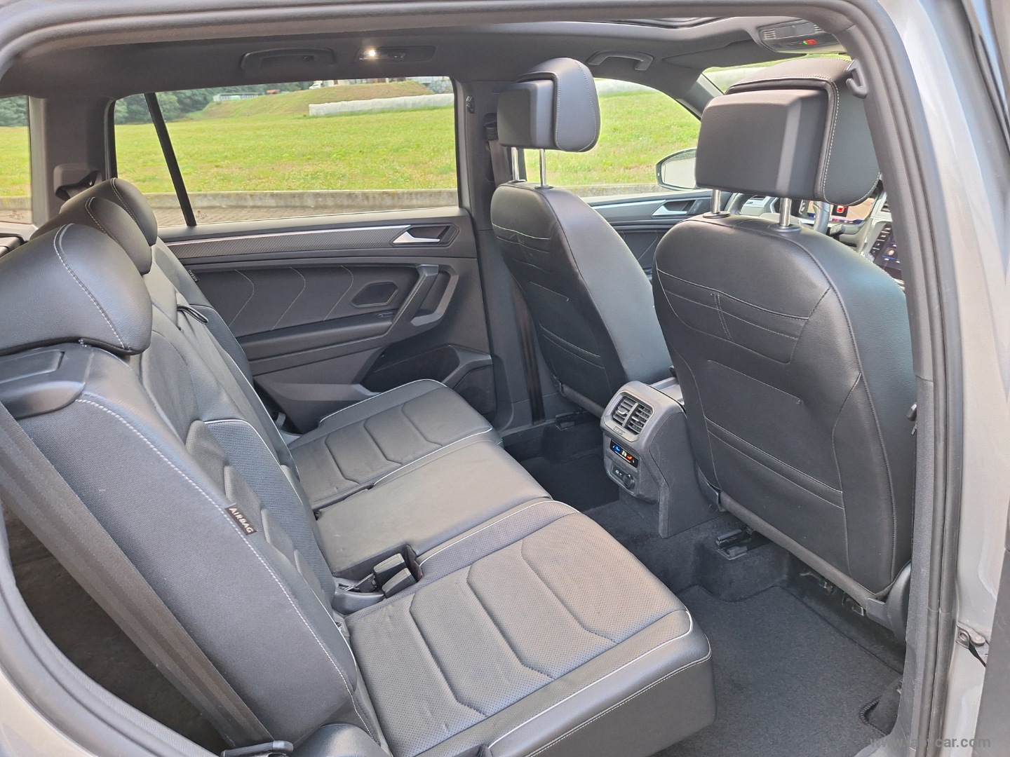 Tiguan Allsp. 4MOTION R-LINE TETTO PELLE - immagine 16