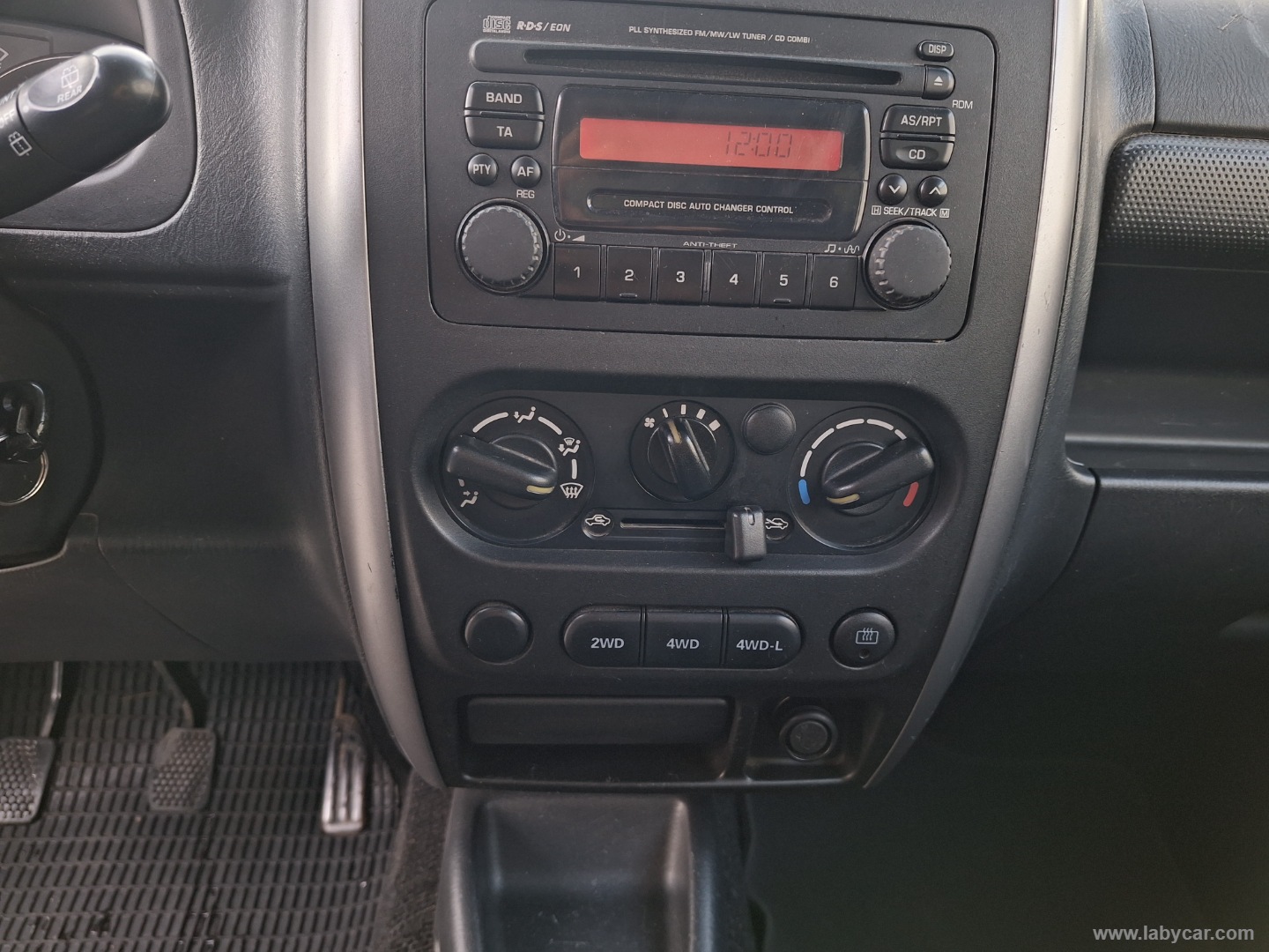 Jimny 1.3 4WD RIDOTTE BLOCCAGGIO - immagine 16