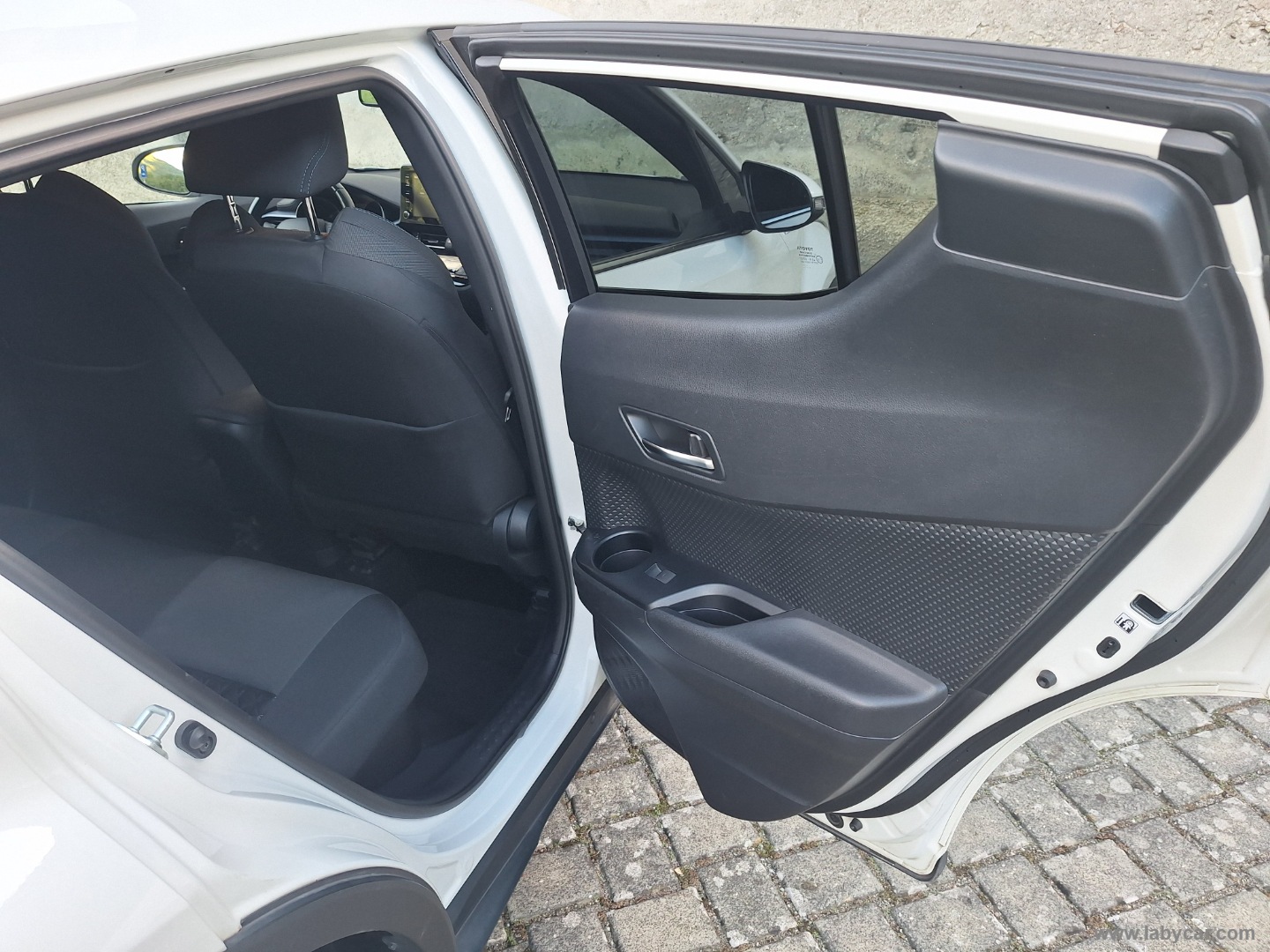 C-HR 1.8 Hybrid E-CVT TREND GARANZIA UFF. TAGLIANDI - immagine 16