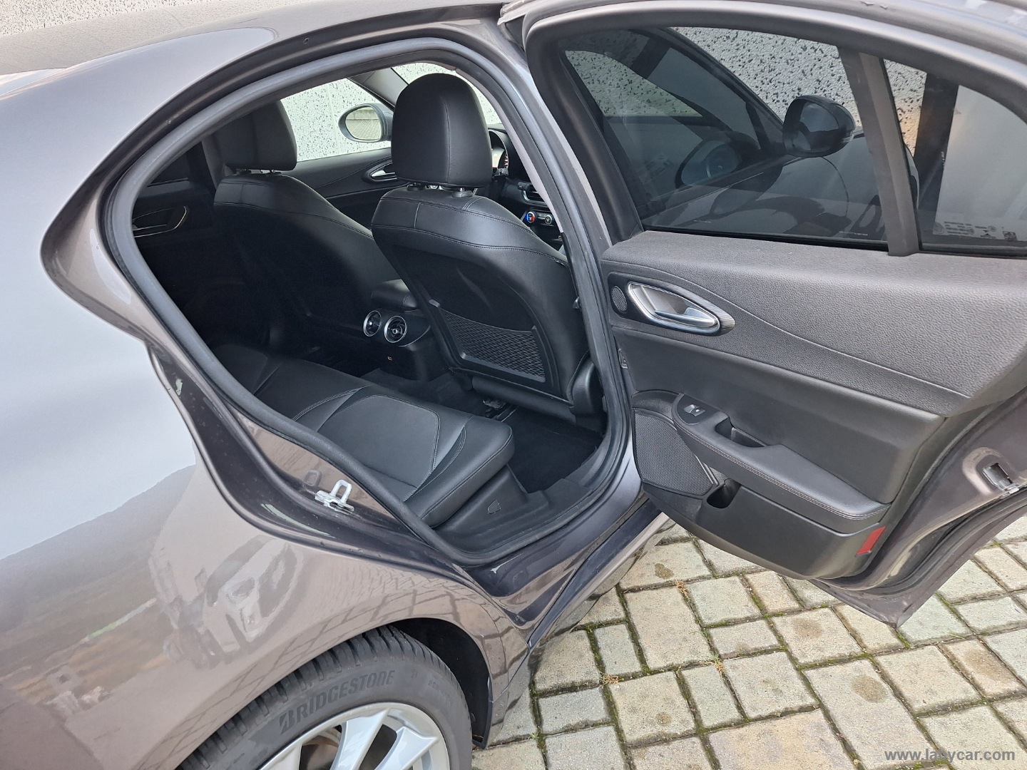Giulia 2.2 TD 160 CV AT8 SOLO *70000KM* - immagine 16