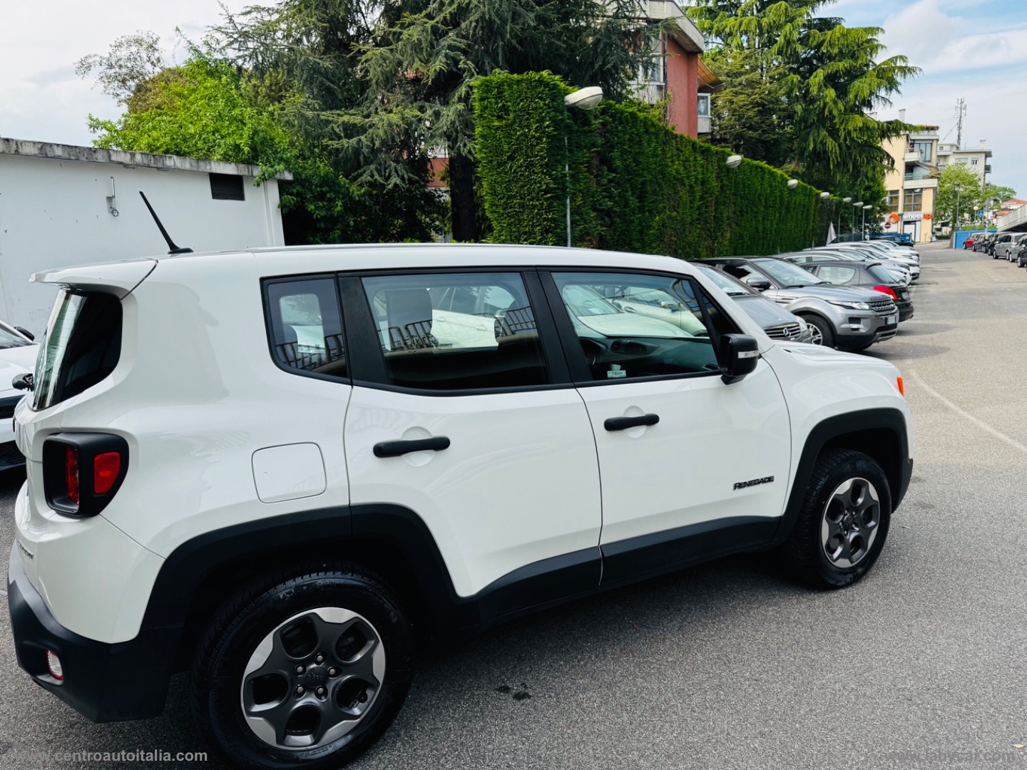 Renegade 2.0 Mjt 4WD Active Drive Sport - immagine 16