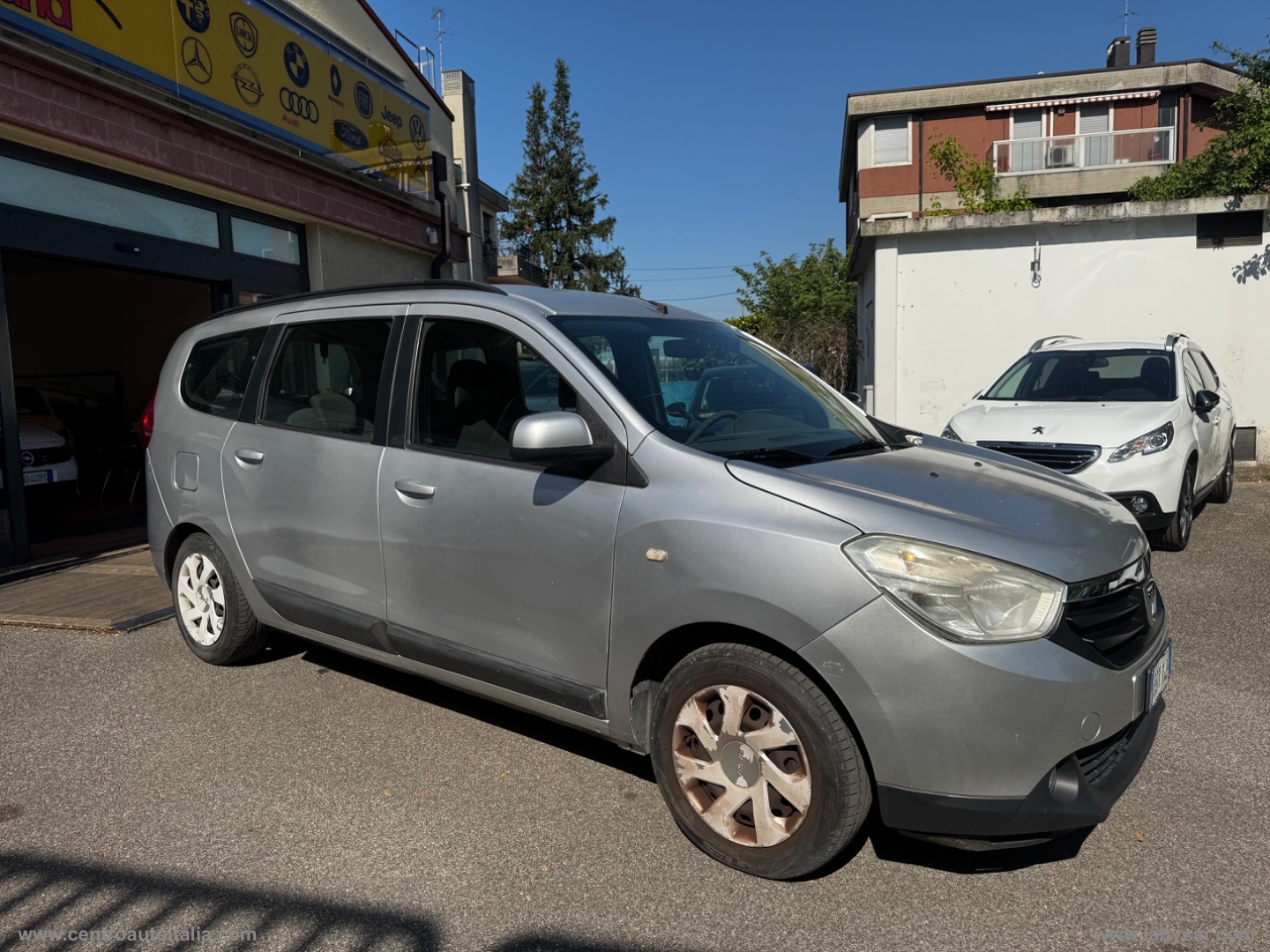 Logan 1.5 dCi 8V 90 CV Ambiance 7 POSTI - immagine 16