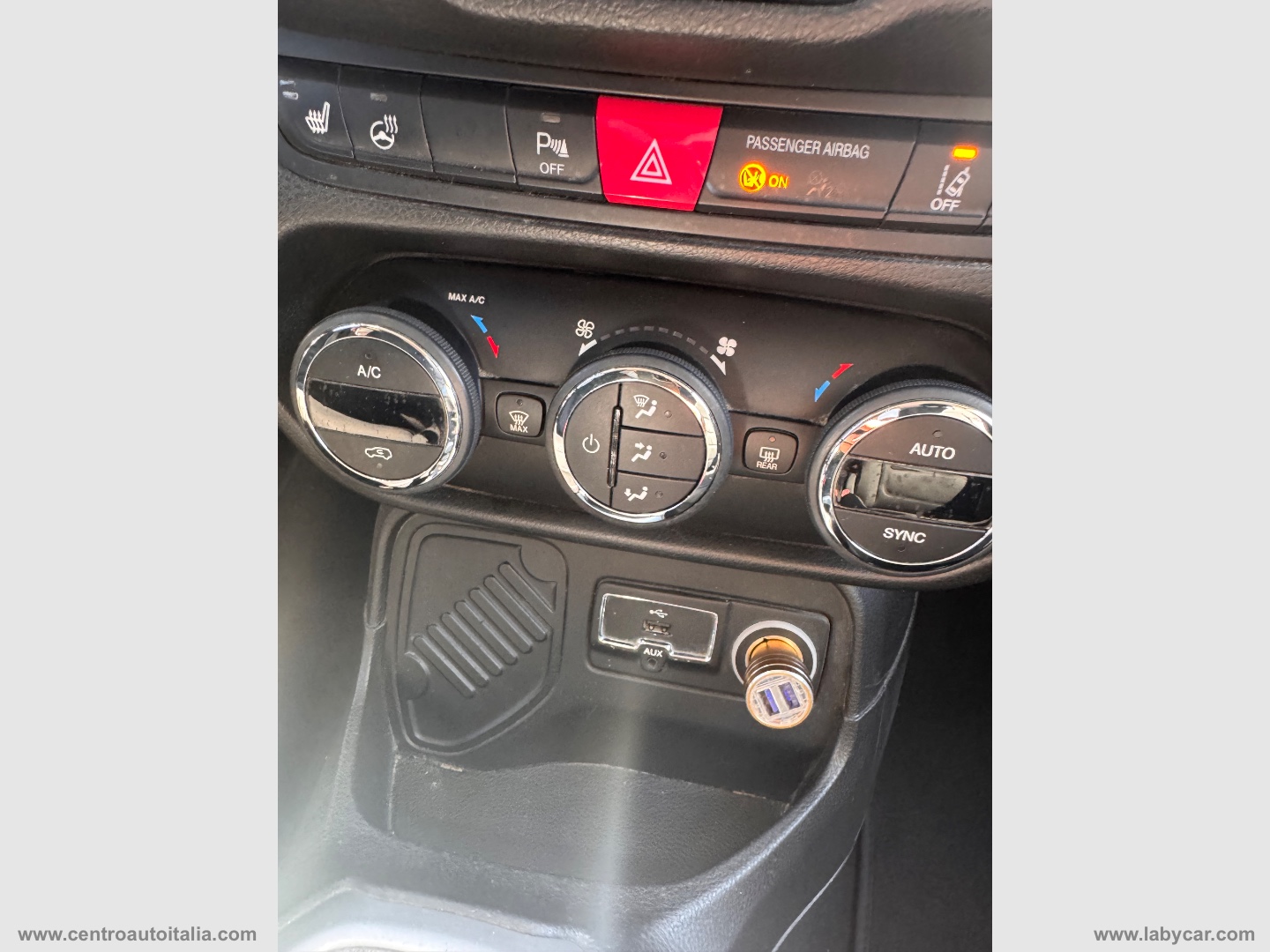 Renegade 1.6 Mjt 120CV Longitude - immagine 16