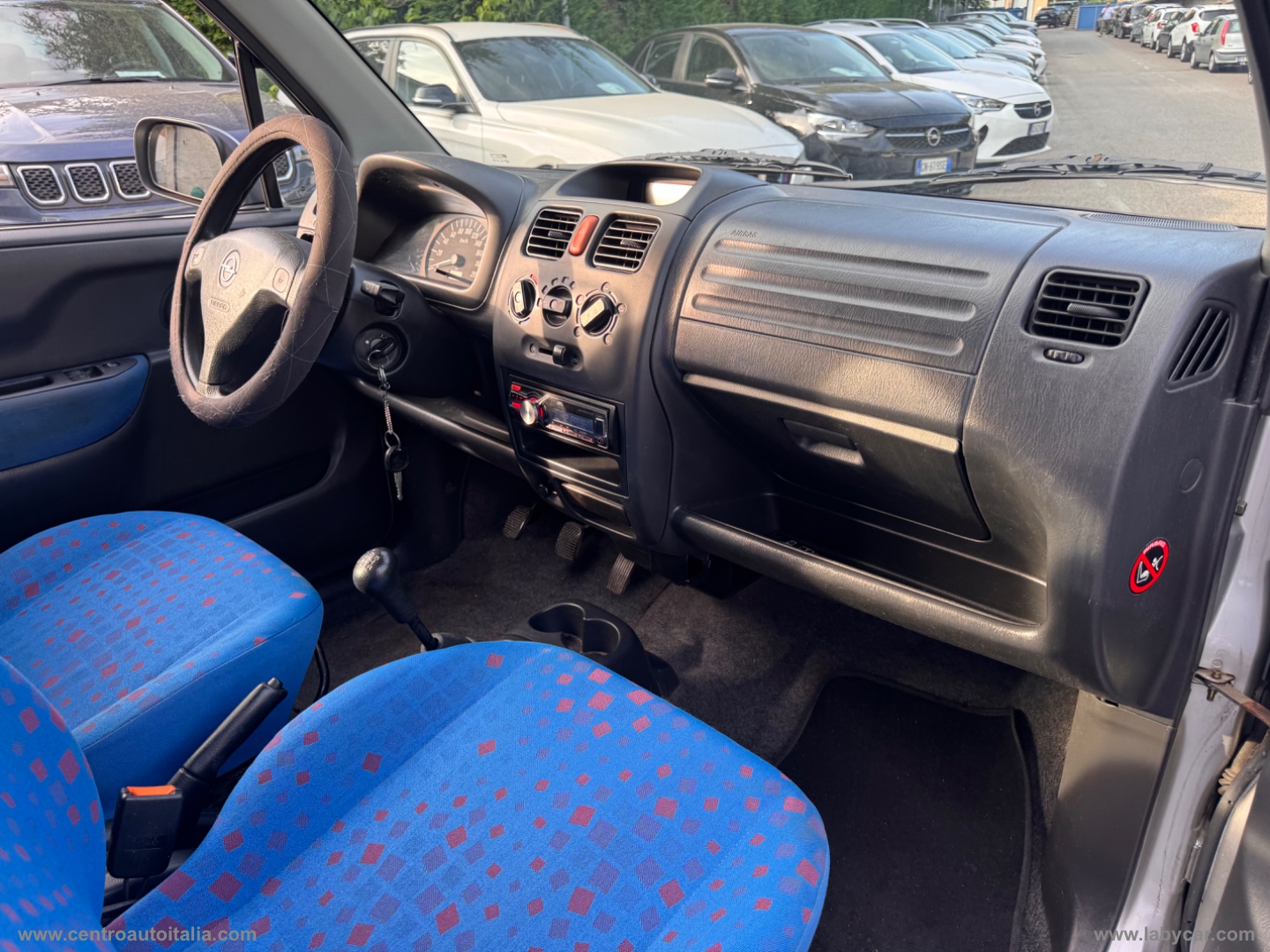 Agila 1.0 12V Comfort - immagine 16